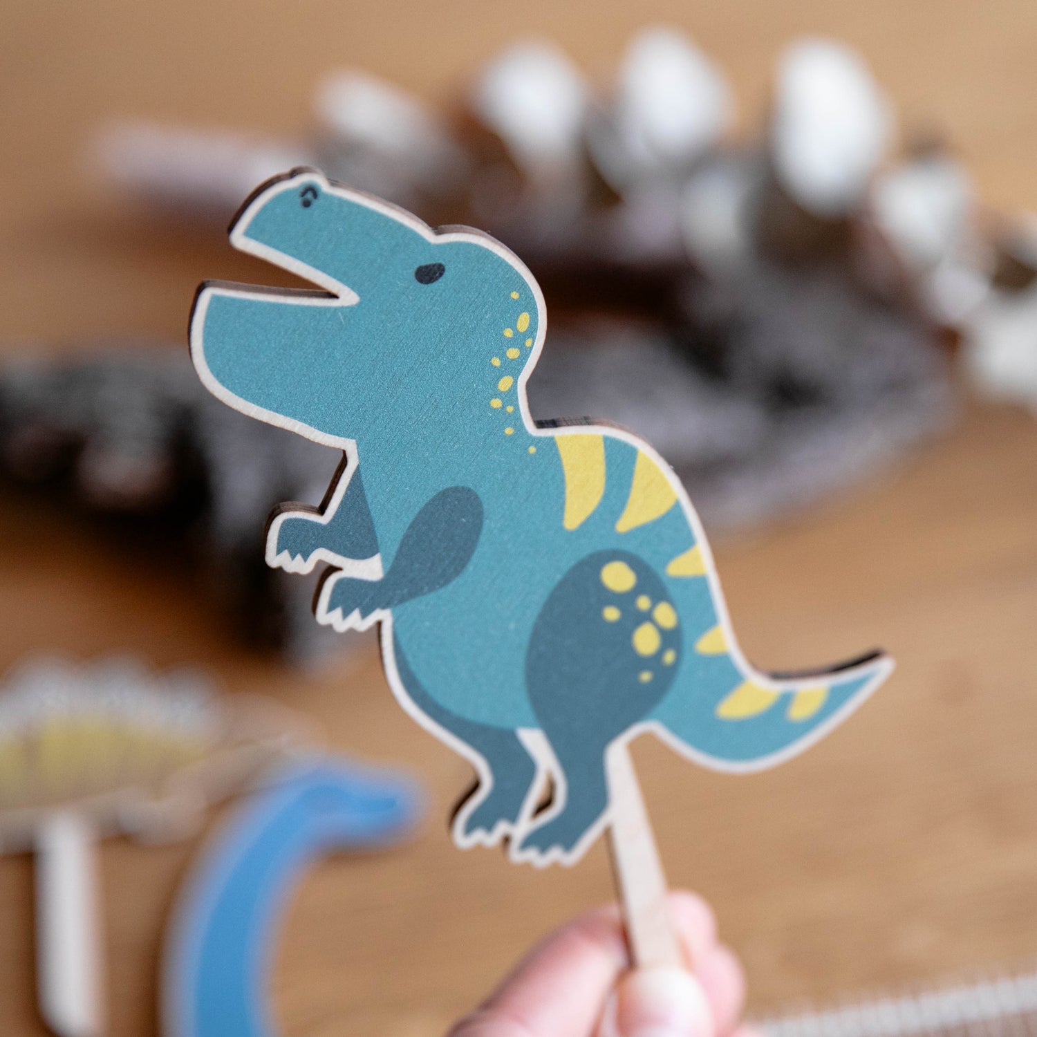 Caketopper mit Dinomotiv