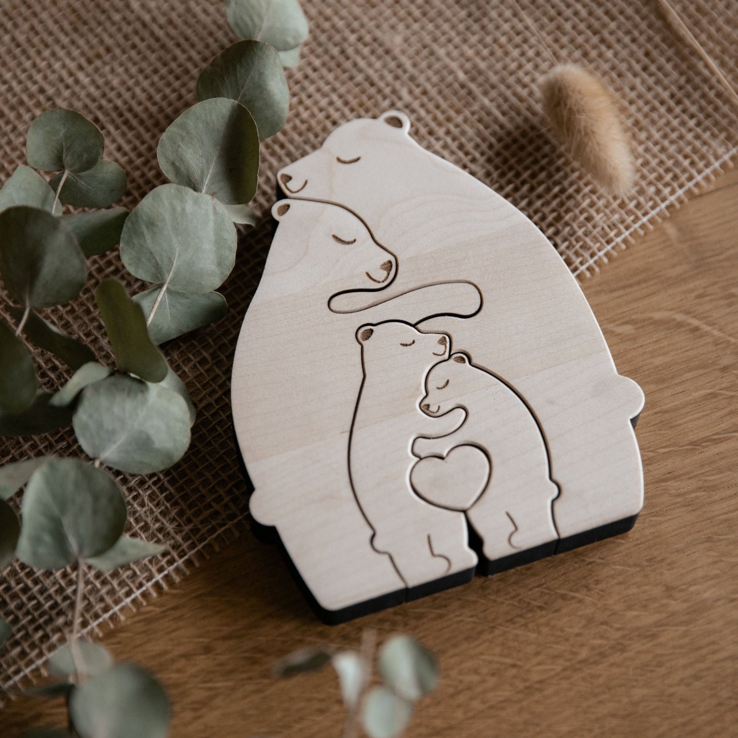 Bärenfamilie aus Holz