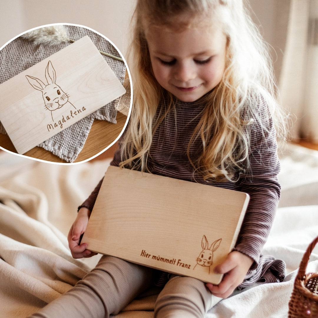 Frühstücksbrettchen mit Hasenmotiv zu Ostern