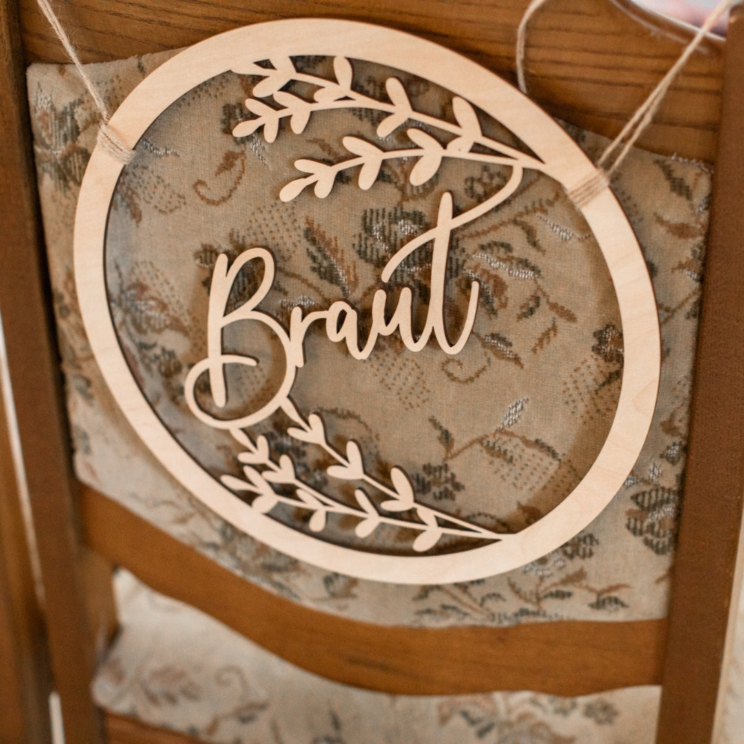 Stuhldeko Holzschilder "Braut & Bräutigam" – Liebevoll & stilvoll zur Trauung