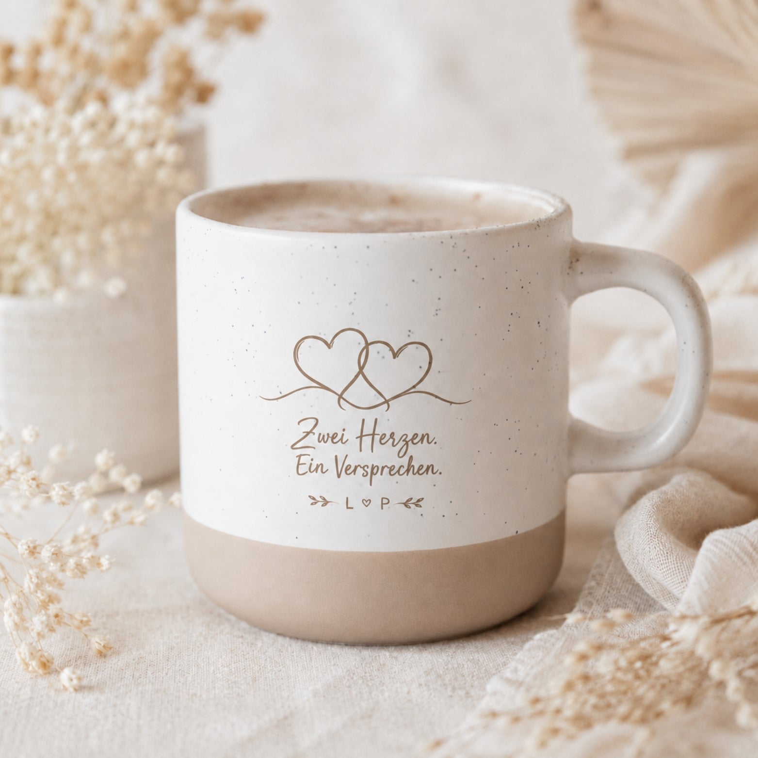 Personalisierte Hochzeitstasse mit Gravur – Geschenk für das Brautpaar