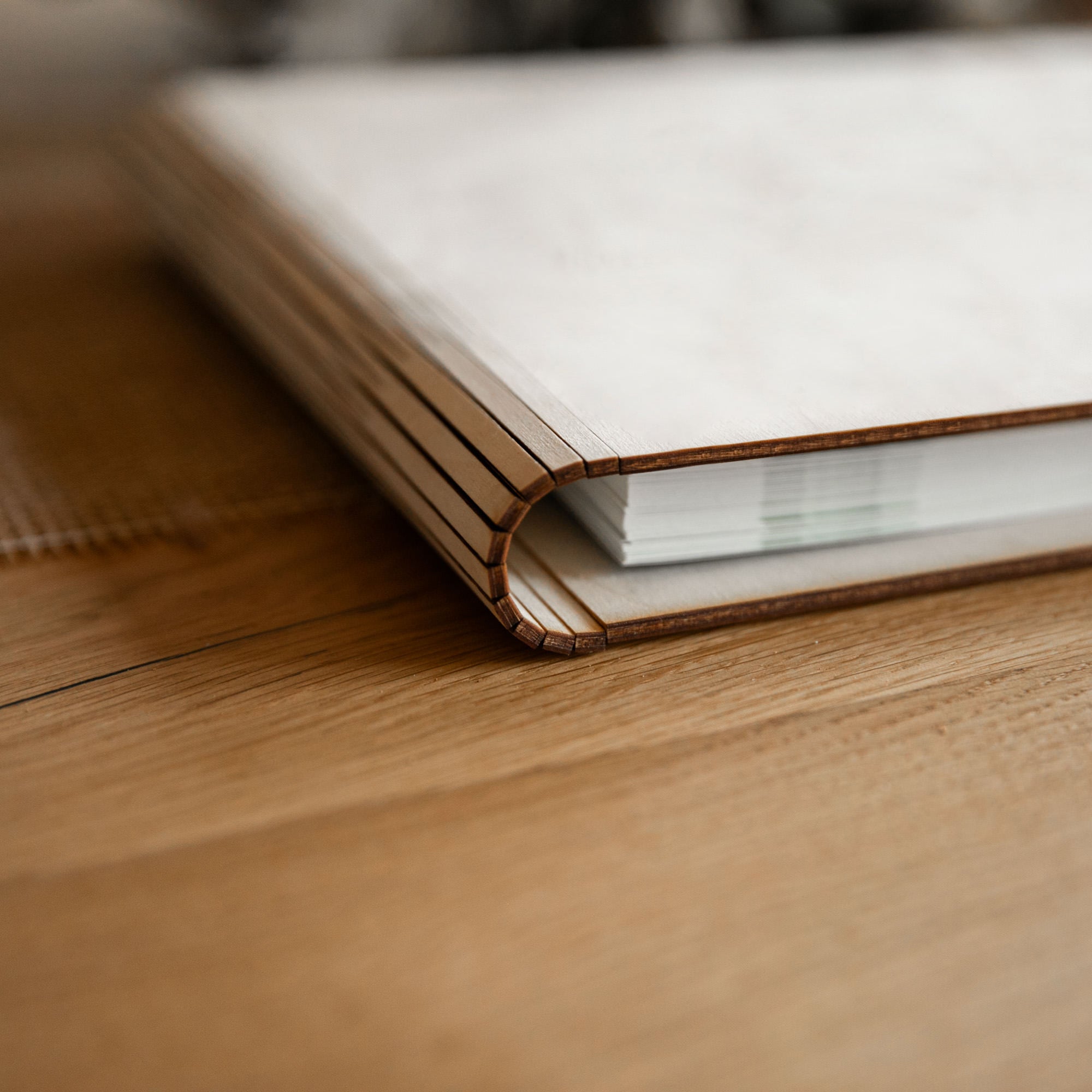 Personalisierbares Gästebuch aus Holz – Verschiedene Designs zur Auswahl
