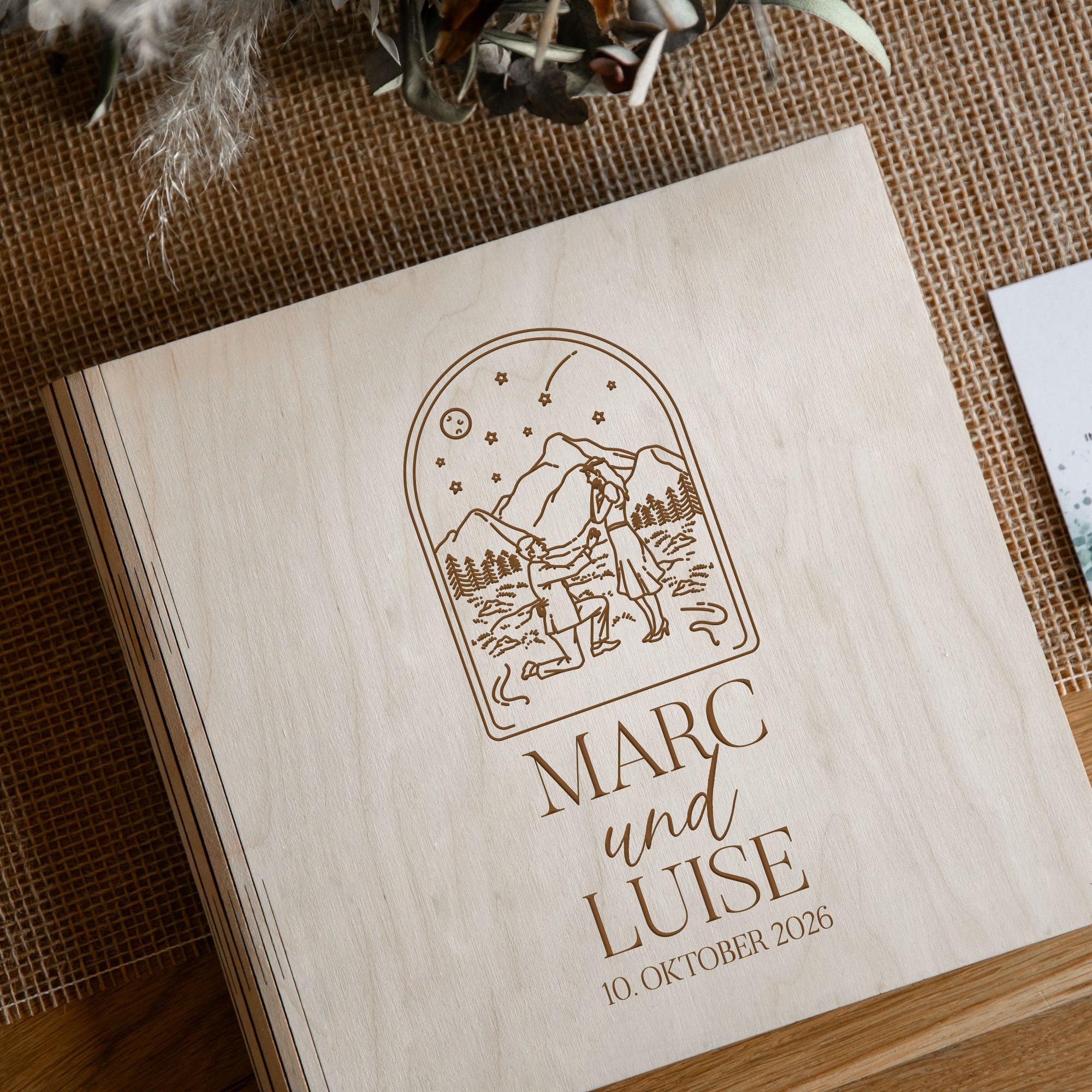 Personalisierbares Gästebuch aus Holz – Verschiedene Designs zur Auswahl