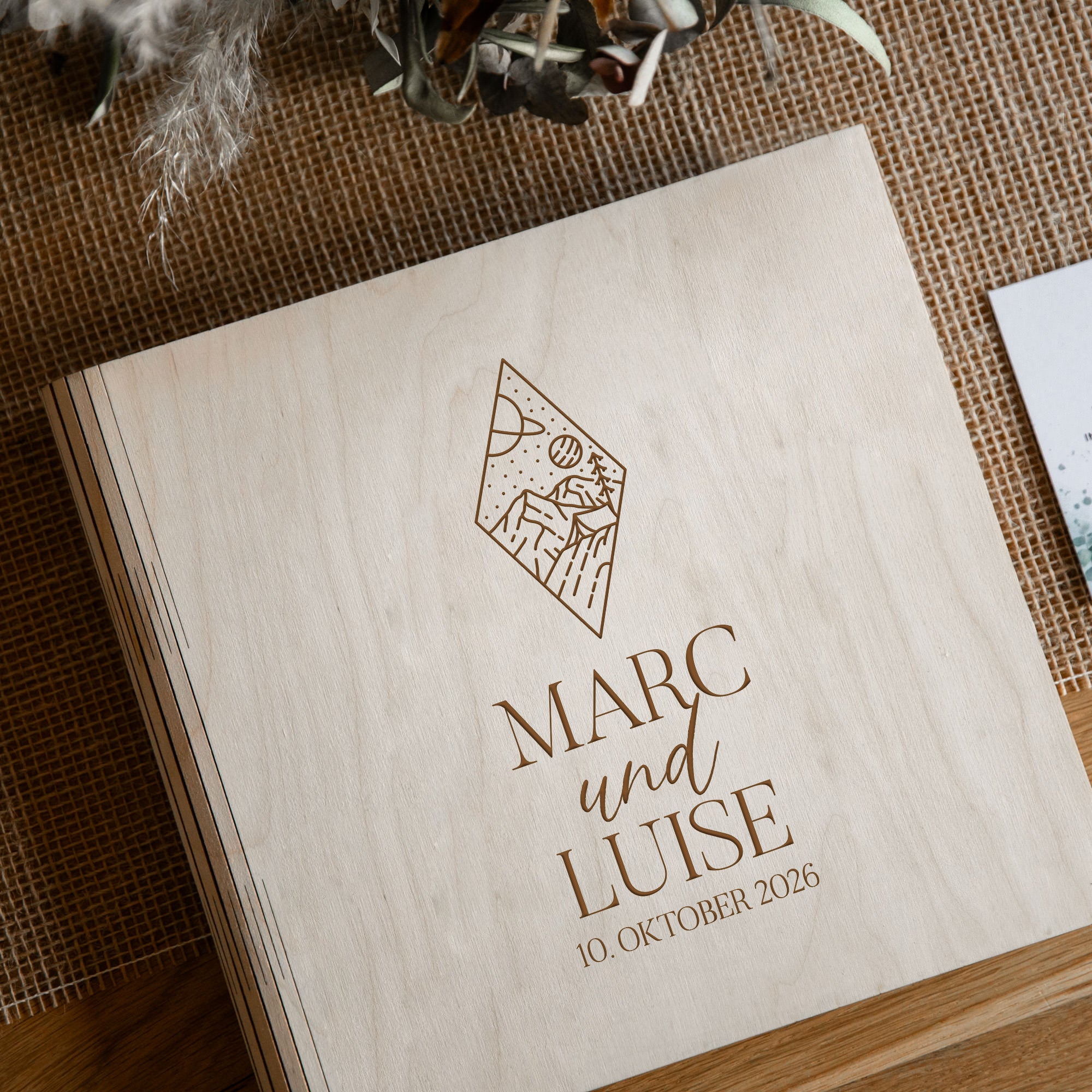 Personalisierbares Gästebuch aus Holz – Verschiedene Designs zur Auswahl