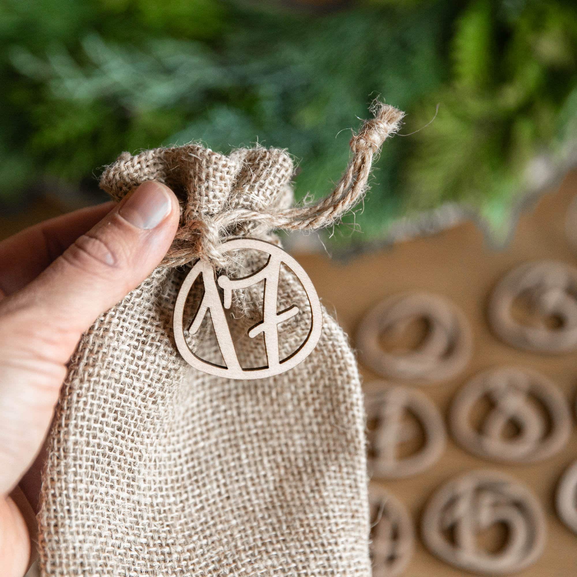 Laserhelden Shop - Adventskalender Zahlen aus Holz, 1-24, Holzzahlen