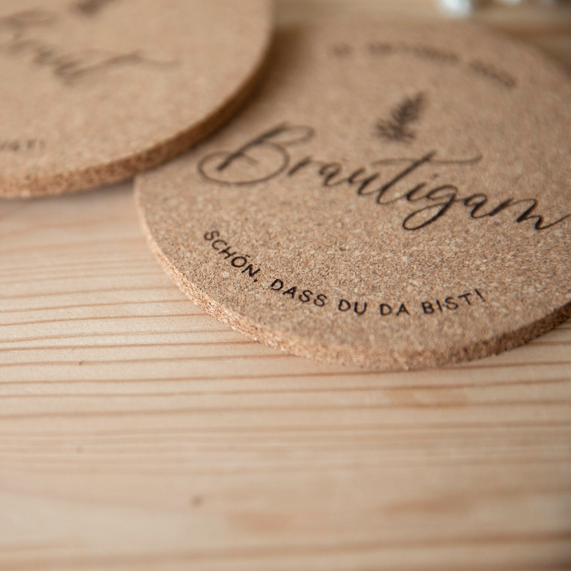 Tisckarten Hochzeit Kork / Gastgeschenk Hochzeit / Untersetzer Kork / Namensschild Hochzeit / Sitzplan Hochzeit / Holz Name / Platzkarten