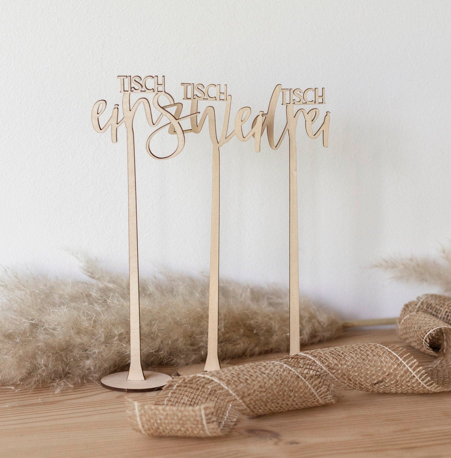 Tischnummern Hochzeit aus Holz mit Fuß / Sitzplan / Zahlen aus Holz / Tischnummern Aufsteller Tischschilder / Hochzeitspapeterie / Sitzplatz