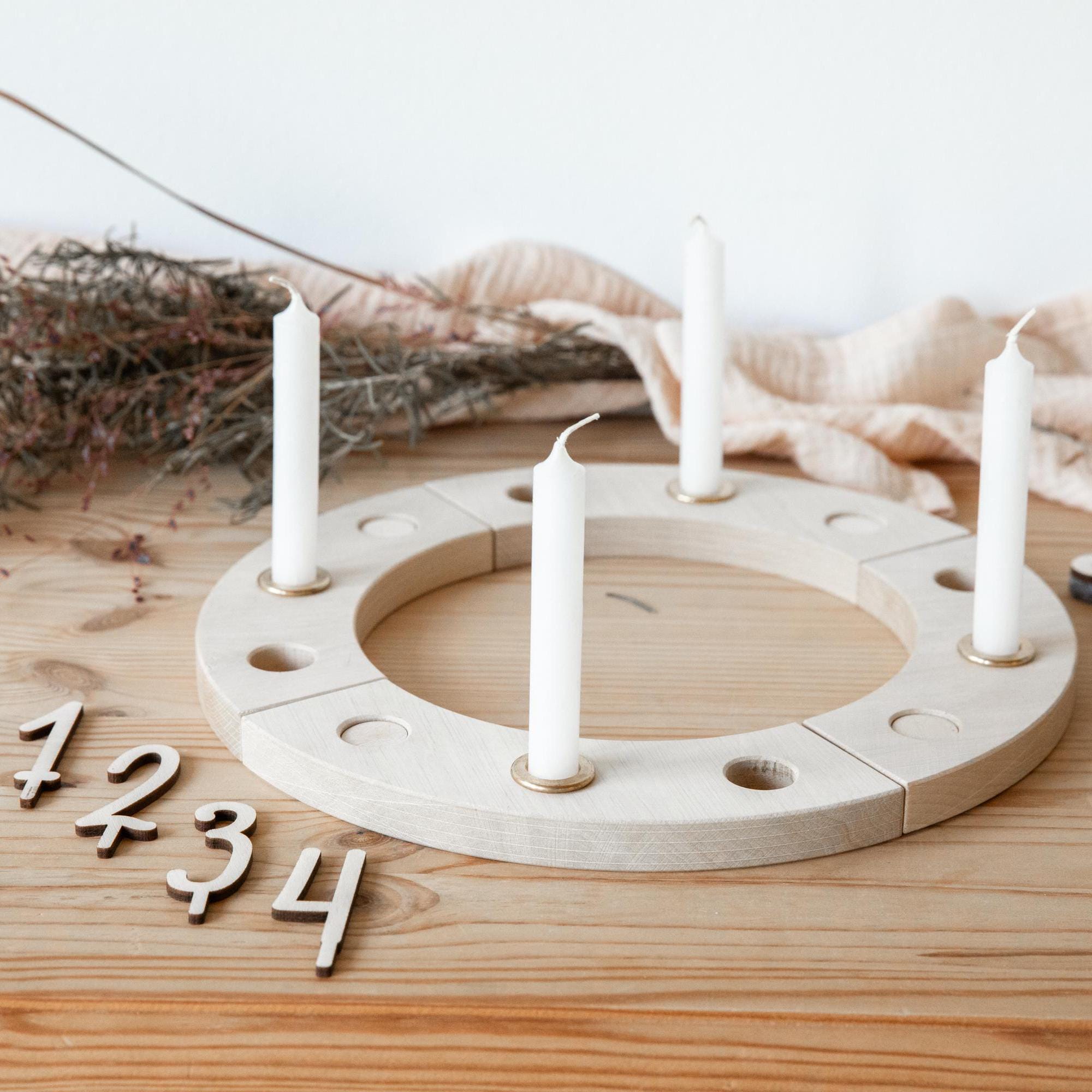 Adventskranz mit Holzzahlen / Adventsteller Kerzen / Holzkranz Deko Winter / Adventsdeko Holz / Weihnachtskranz / Holzteller modern Advent
