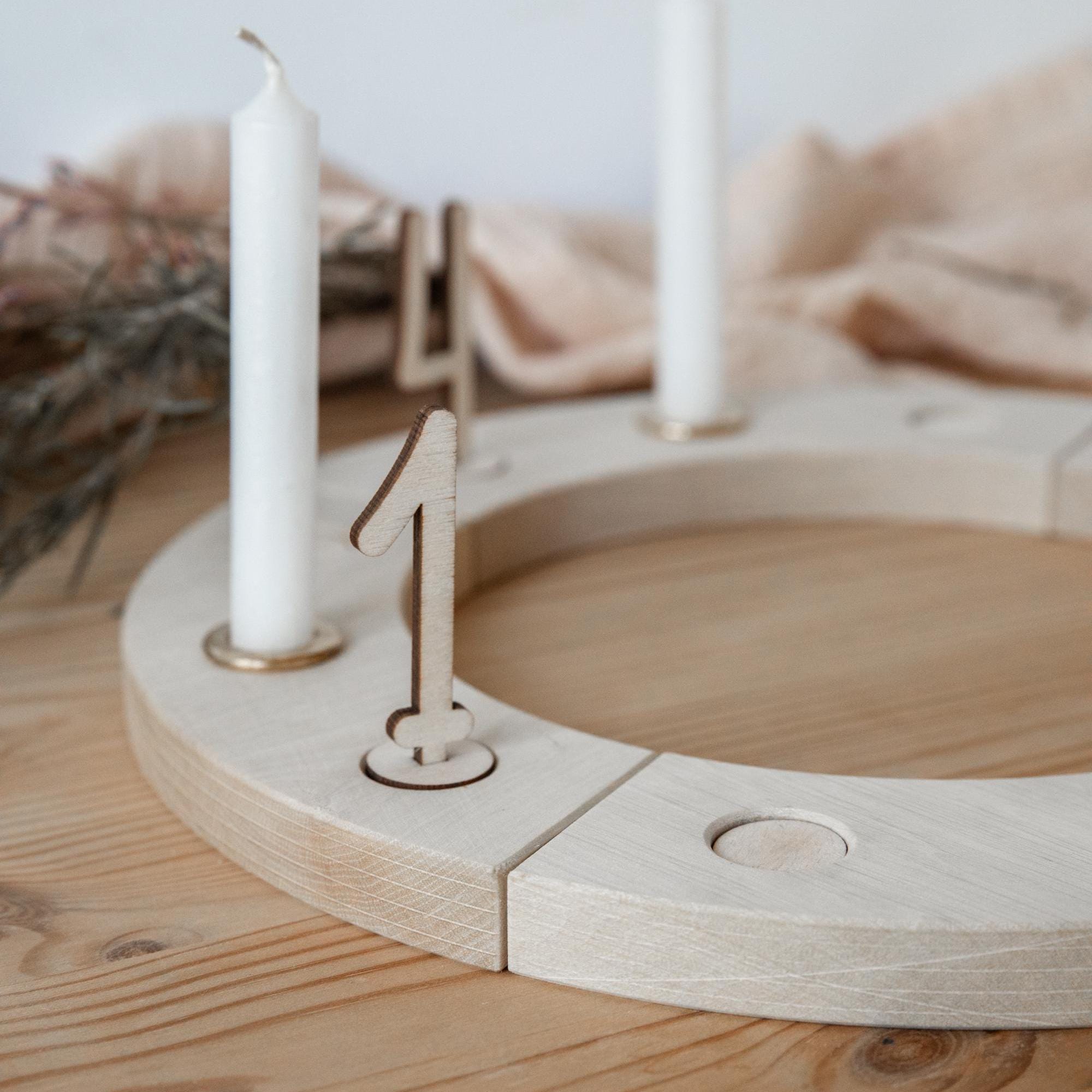 Adventskranz mit Holzzahlen / Adventsteller Kerzen / Holzkranz Deko Winter / Adventsdeko Holz / Weihnachtskranz / Holzteller modern Advent
