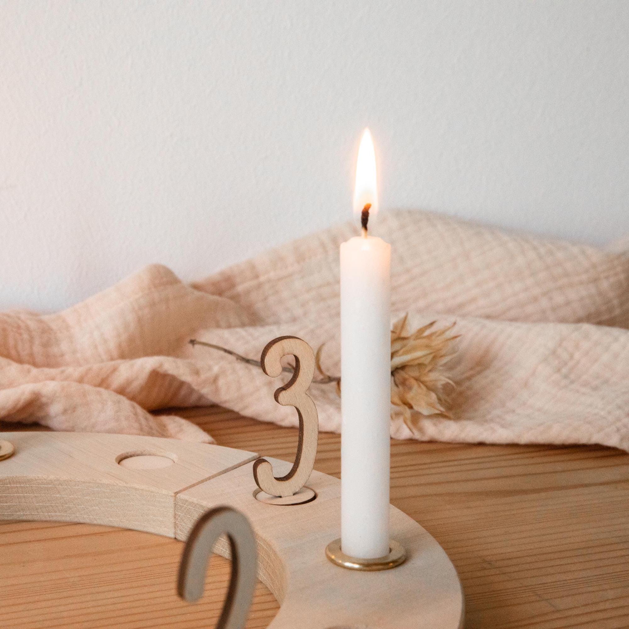 Adventskranz mit Holzzahlen / Adventsteller Kerzen / Holzkranz Deko Winter / Adventsdeko Holz / Weihnachtskranz / Holzteller modern Advent