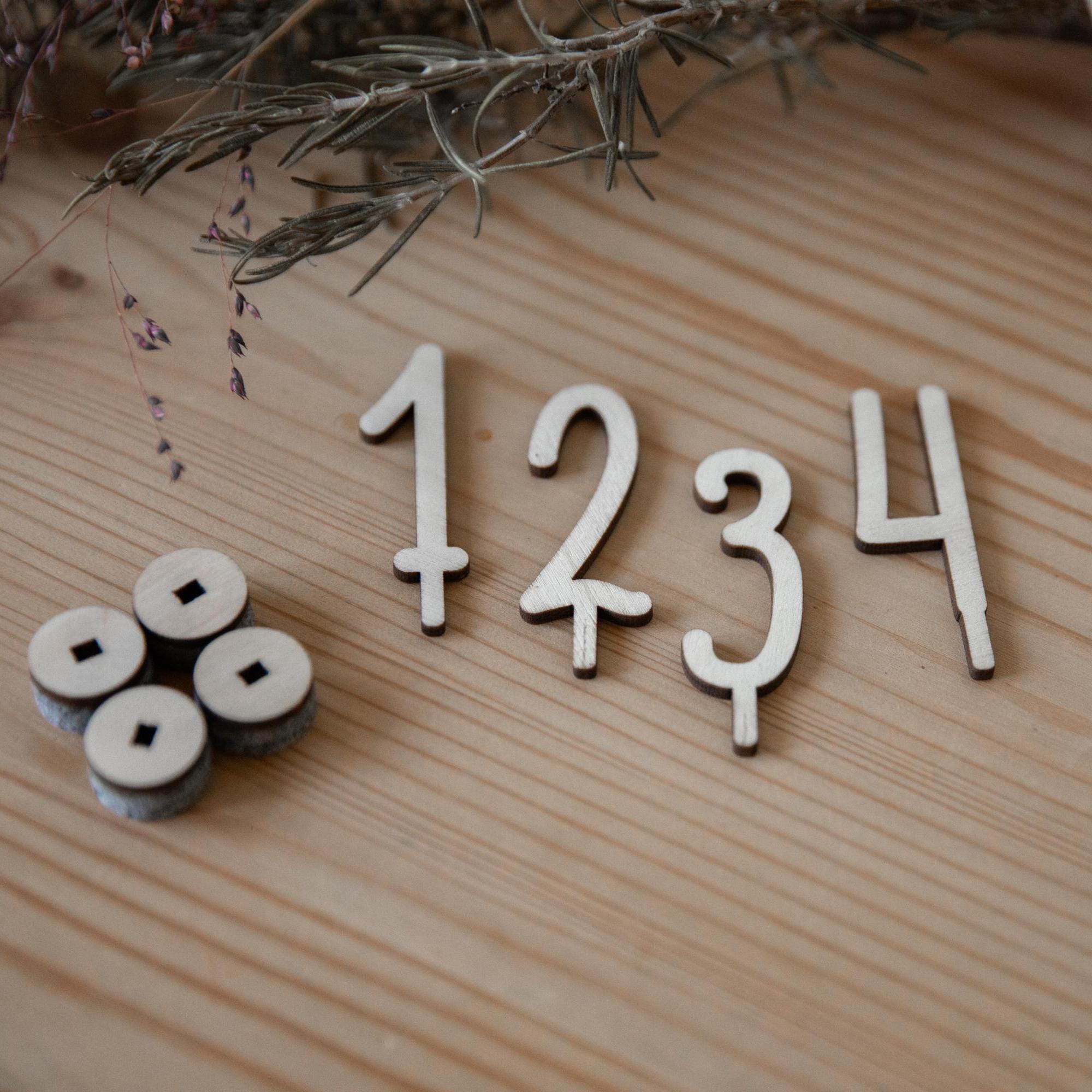 Adventskranz mit Holzzahlen / Adventsteller Kerzen / Holzkranz Deko Winter / Adventsdeko Holz / Weihnachtskranz / Holzteller modern Advent