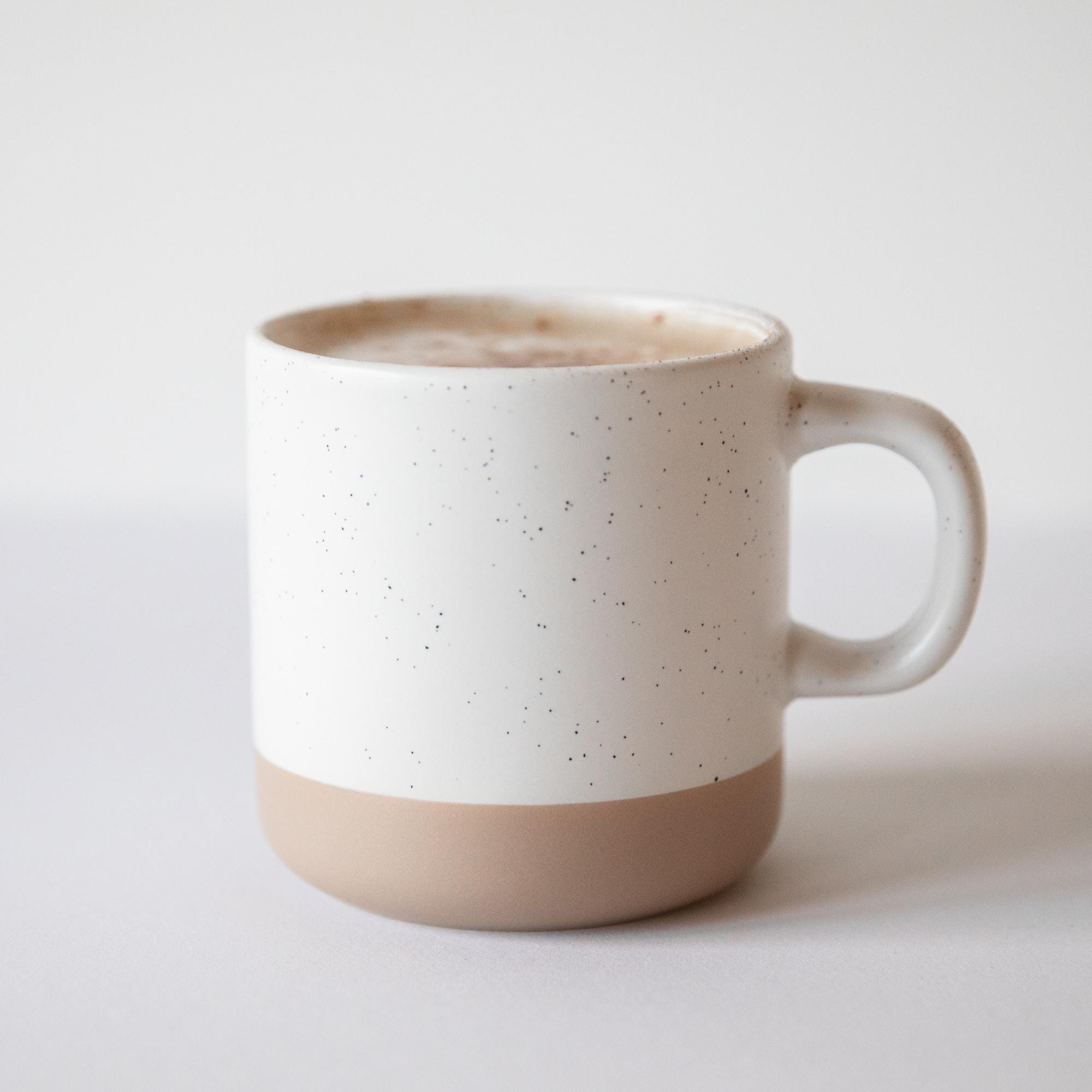 Tasse mit Gravur / Weihnachtsgeschenk von Kind / Mama Tasse / Steingut Tasse / Geschenk von Kind / Ehefrau Geschenk / Tasse Steingut