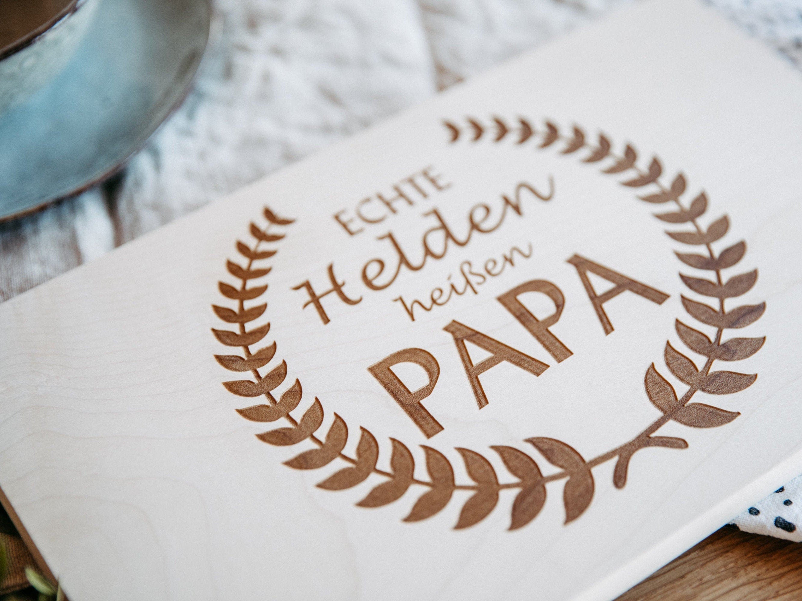 personalisiertes Brotzeitbrett aus Ahornholz 30x18 cm / Schneidebrett Holz / Geschenk Vatertag / Geschenk Papa