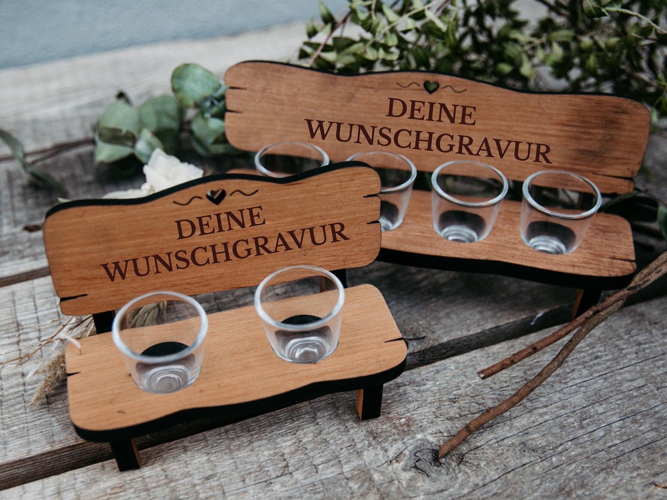 Personalisierte Schnapsbank mit Gravur inkl. Gläser / Erlenholz / Geschenk