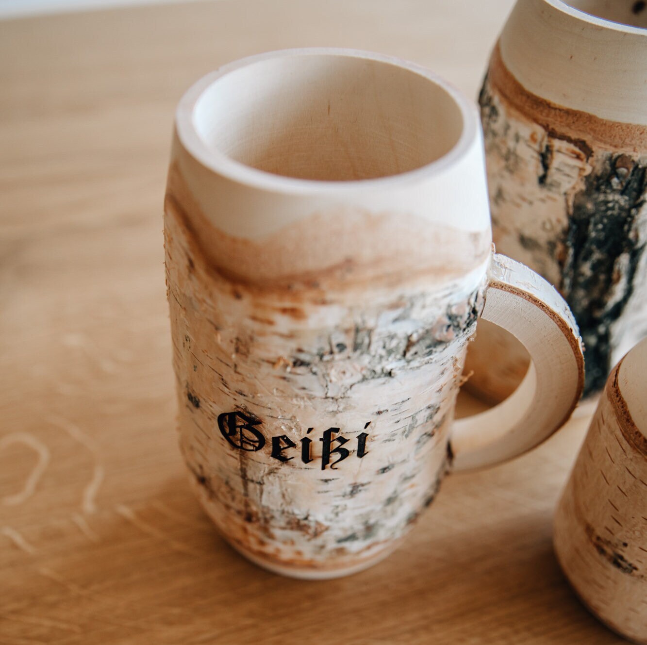 Holz Bierkrug Birke mit Gravur / 0,5 oder 0,25 Liter (nicht geeicht) / Mittelalter Krug aus Holz