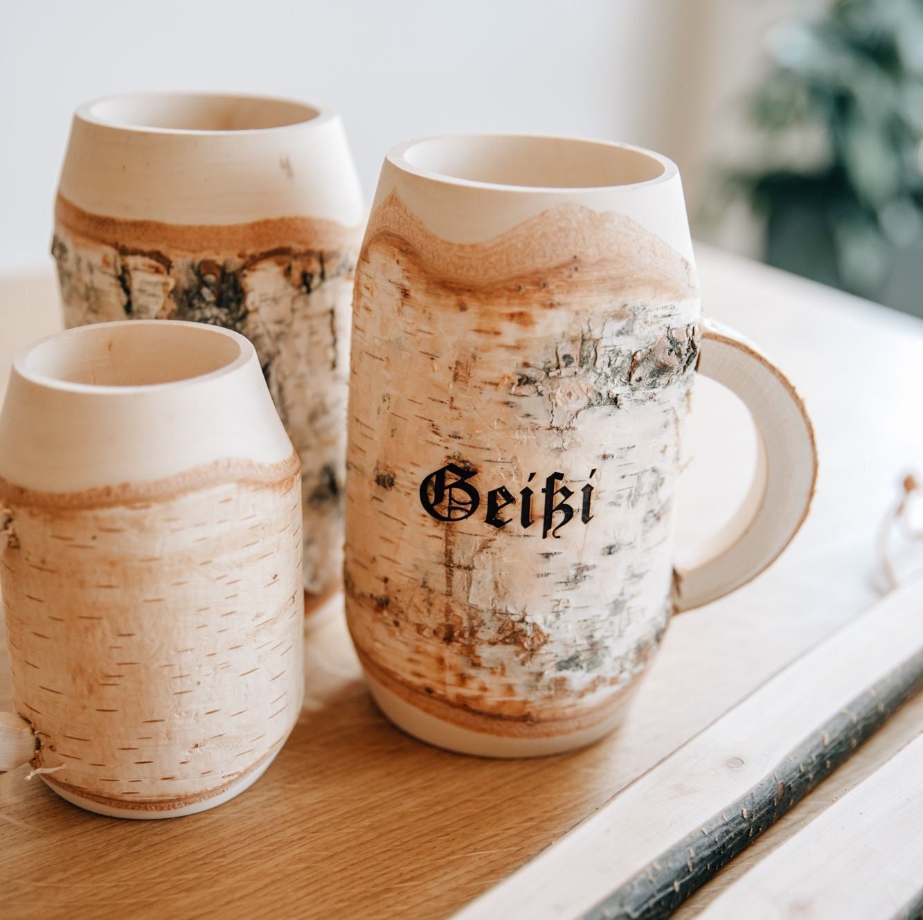 Holz Bierkrug Birke mit Gravur / 0,5 oder 0,25 Liter (nicht geeicht) / Mittelalter Krug aus Holz