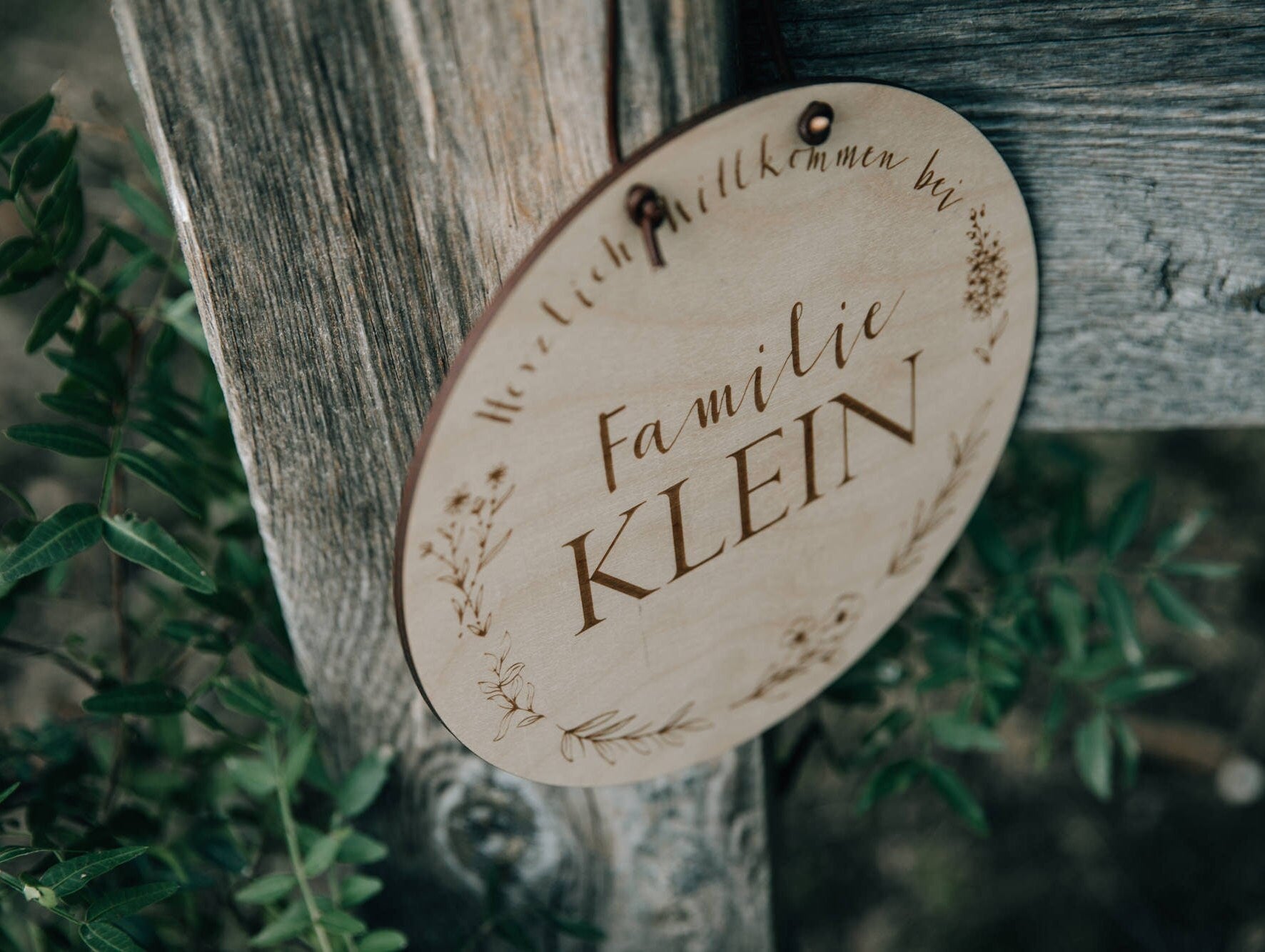 Holzschild Familie / Türschild / Familienschild Herzlich willkommen / Willkommensschild / Geschenkidee