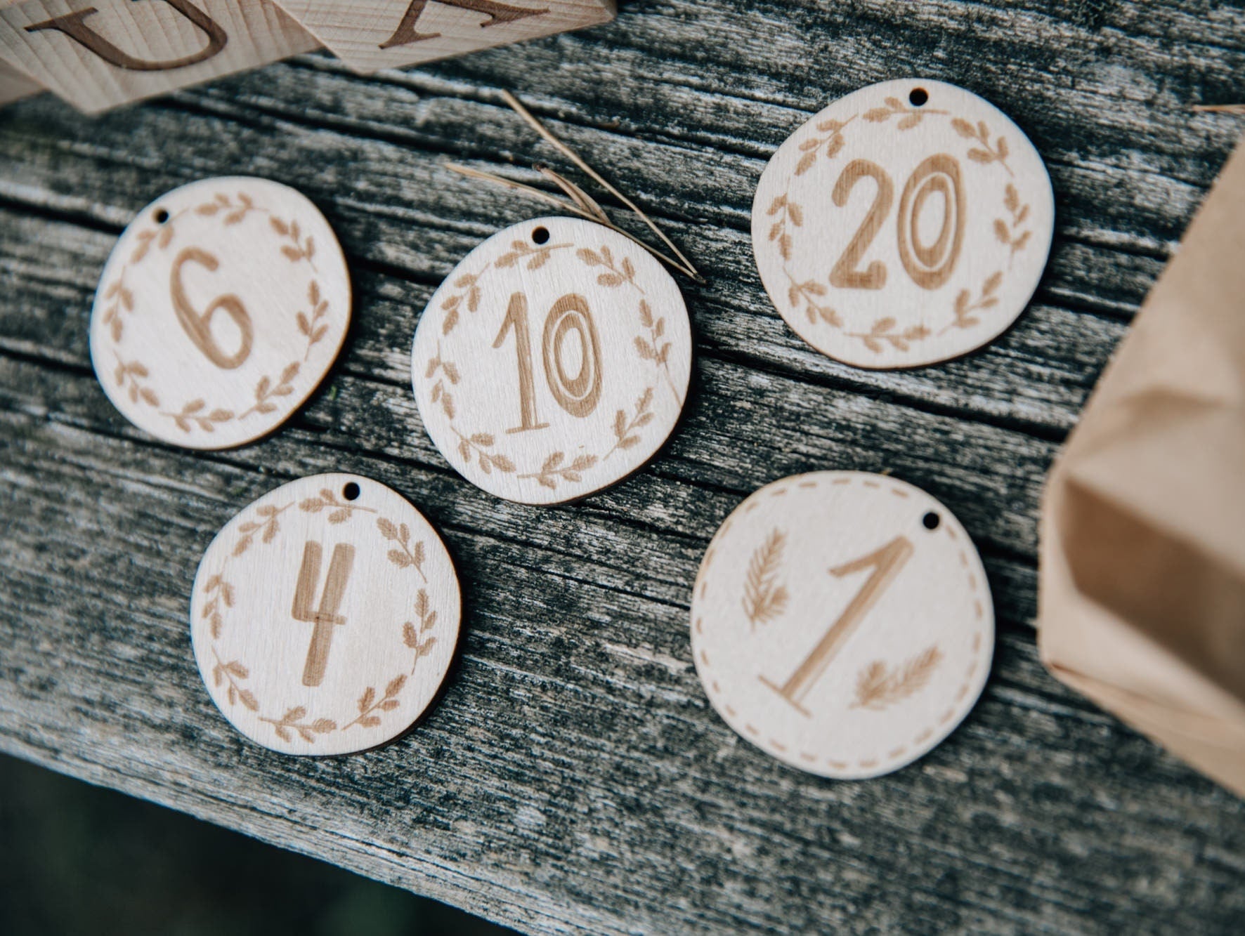 Adventskalenderzahlen 1-24 aus Holz - DIY - 24 Stück