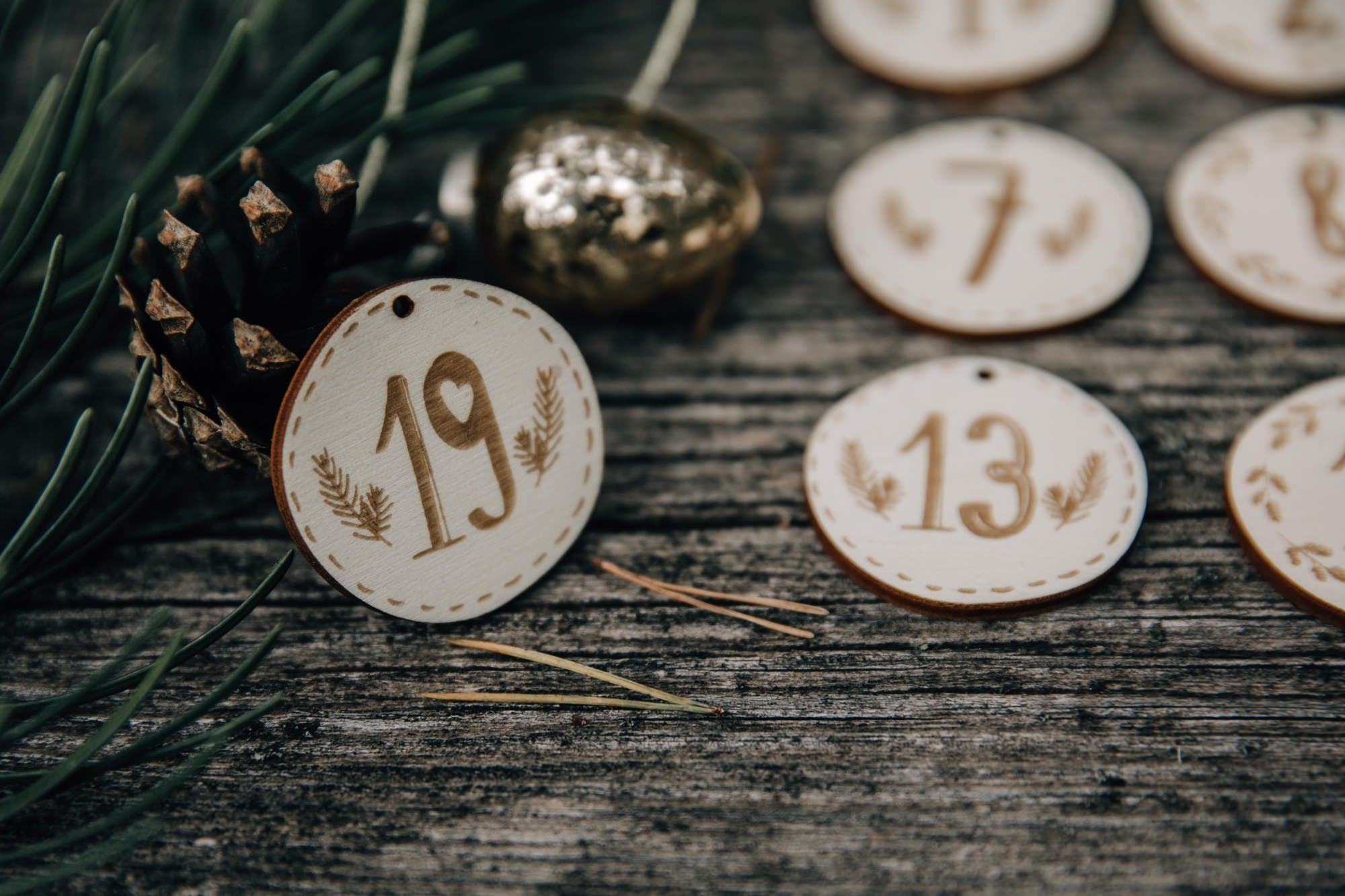 Adventskalenderzahlen 1-24 aus Holz - DIY - 24 Stück