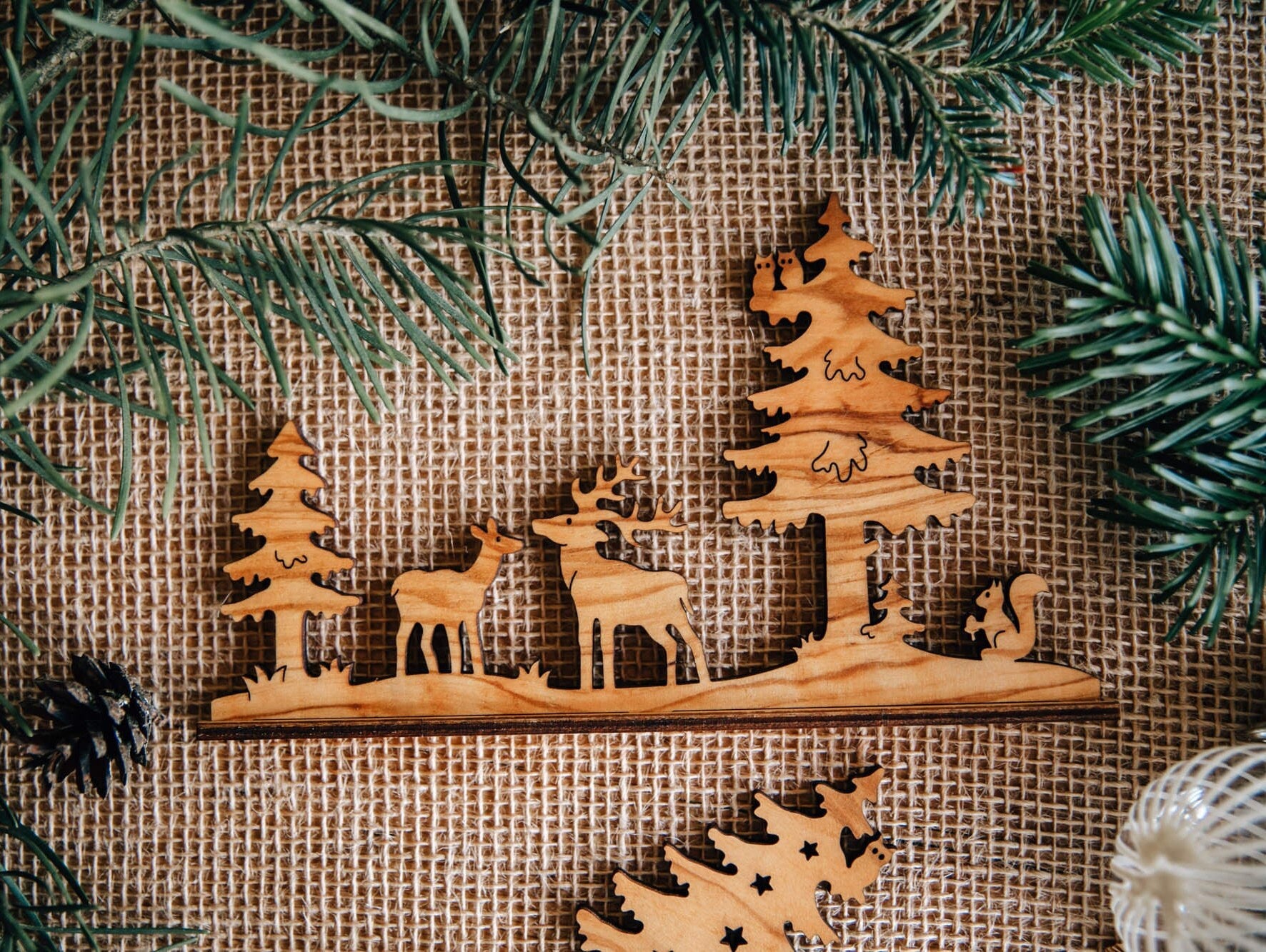 Weihnachtsszenerie aus Holz als Fensterbrett Deko / Waldleben oder Weihnachtsmann / Weihnachtsdekoration Holzaufsteller