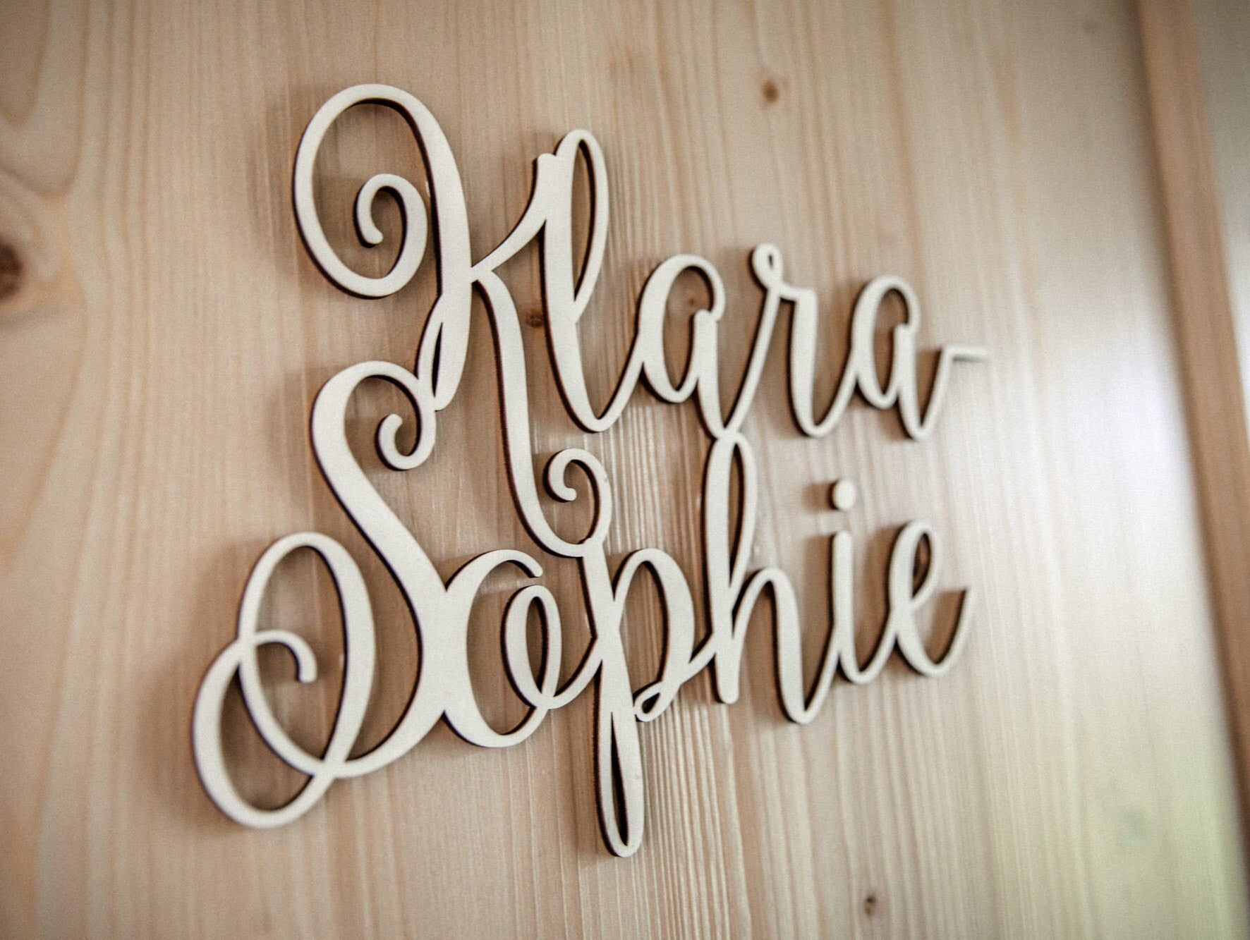 Großes Türschild aus Holz mit Wunschnamen / Personalisierter Holz Schriftzug / Namensschriftzug / Kinderzimmer Tür Name