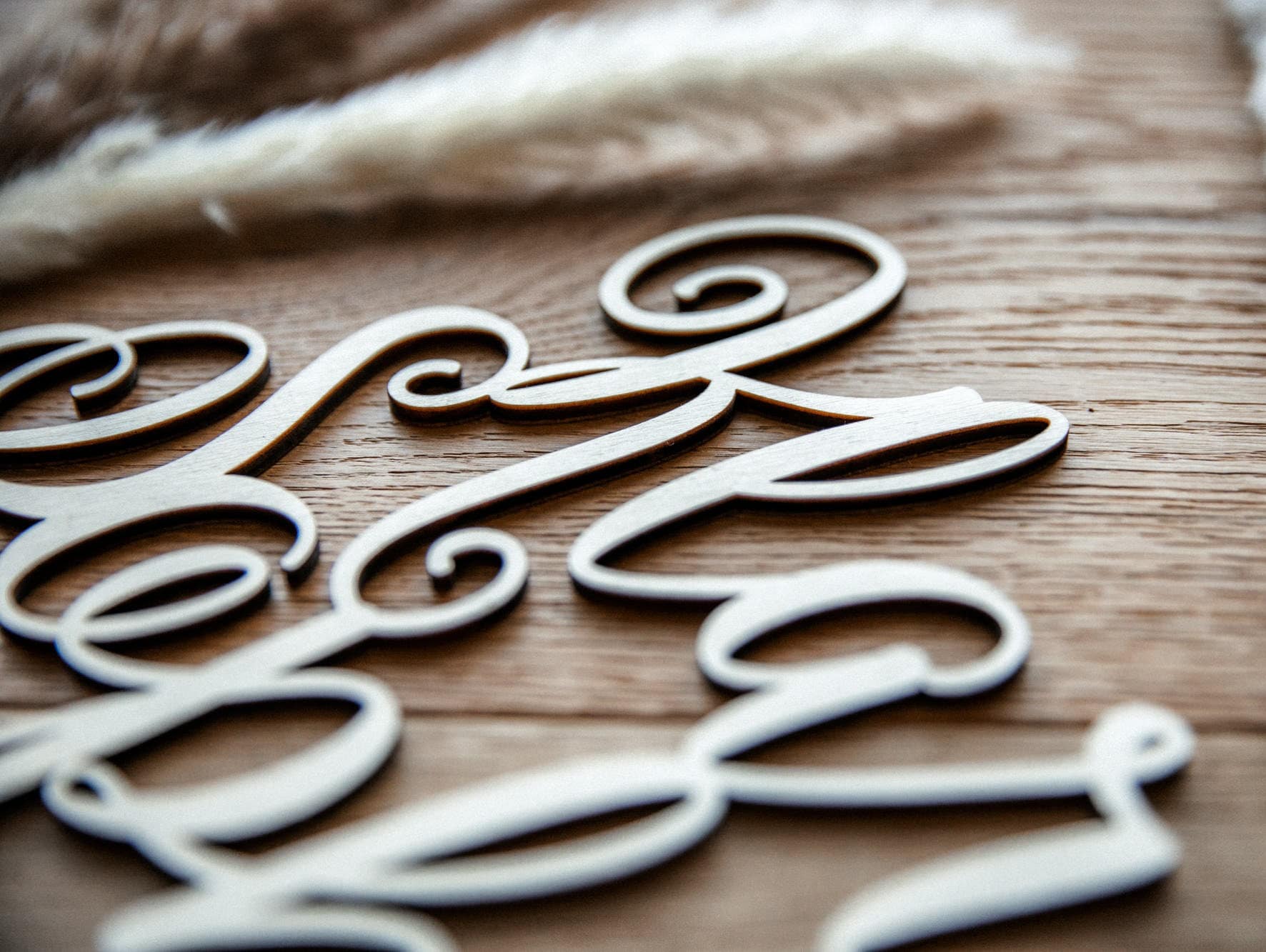 Großes Türschild aus Holz mit Wunschnamen / Personalisierter Holz Schriftzug / Namensschriftzug / Kinderzimmer Tür Name