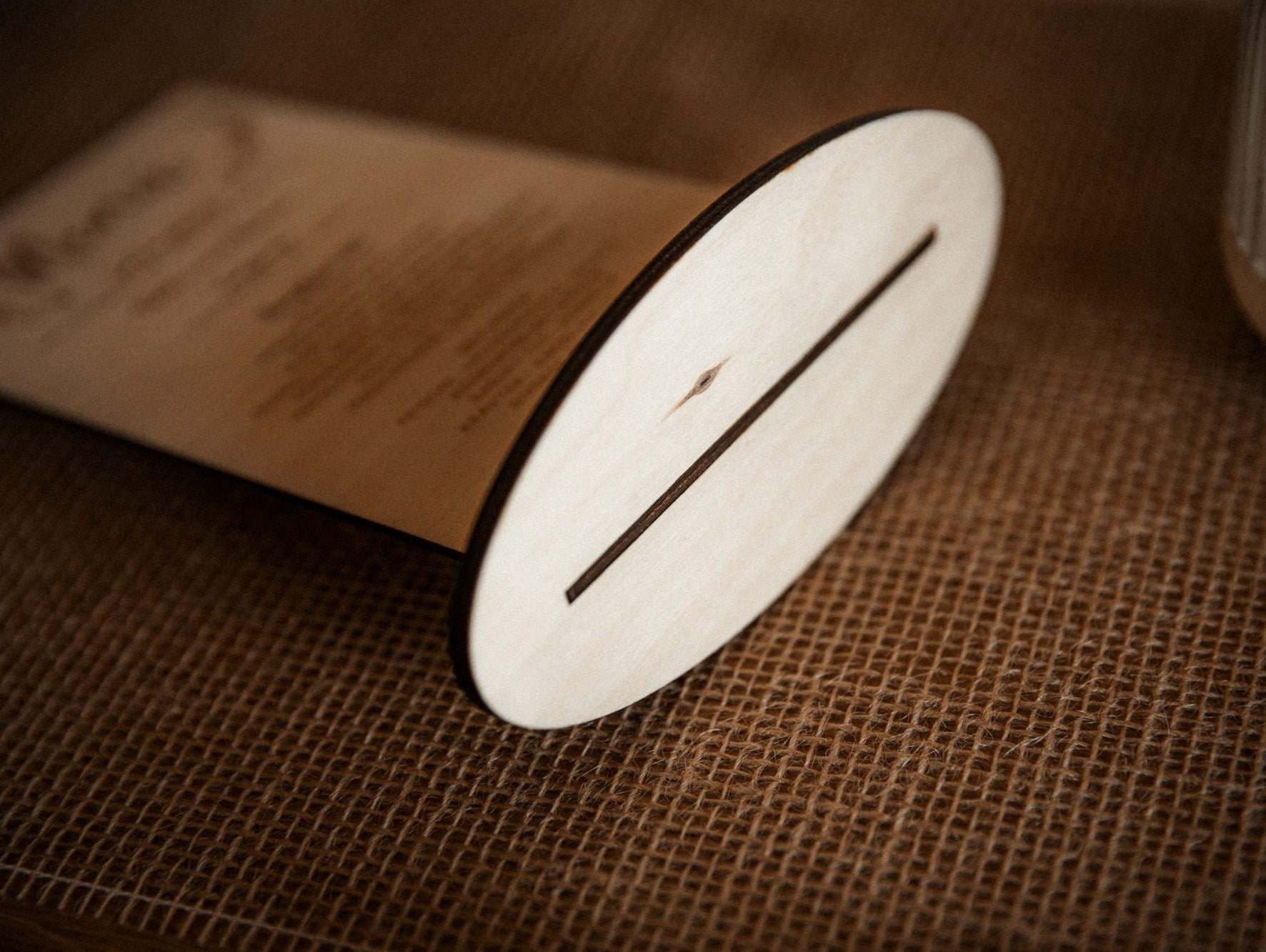 Menükarte Hochzeit aus Holz mit beidseitiger Beschriftung / Speisekarte aus Birke