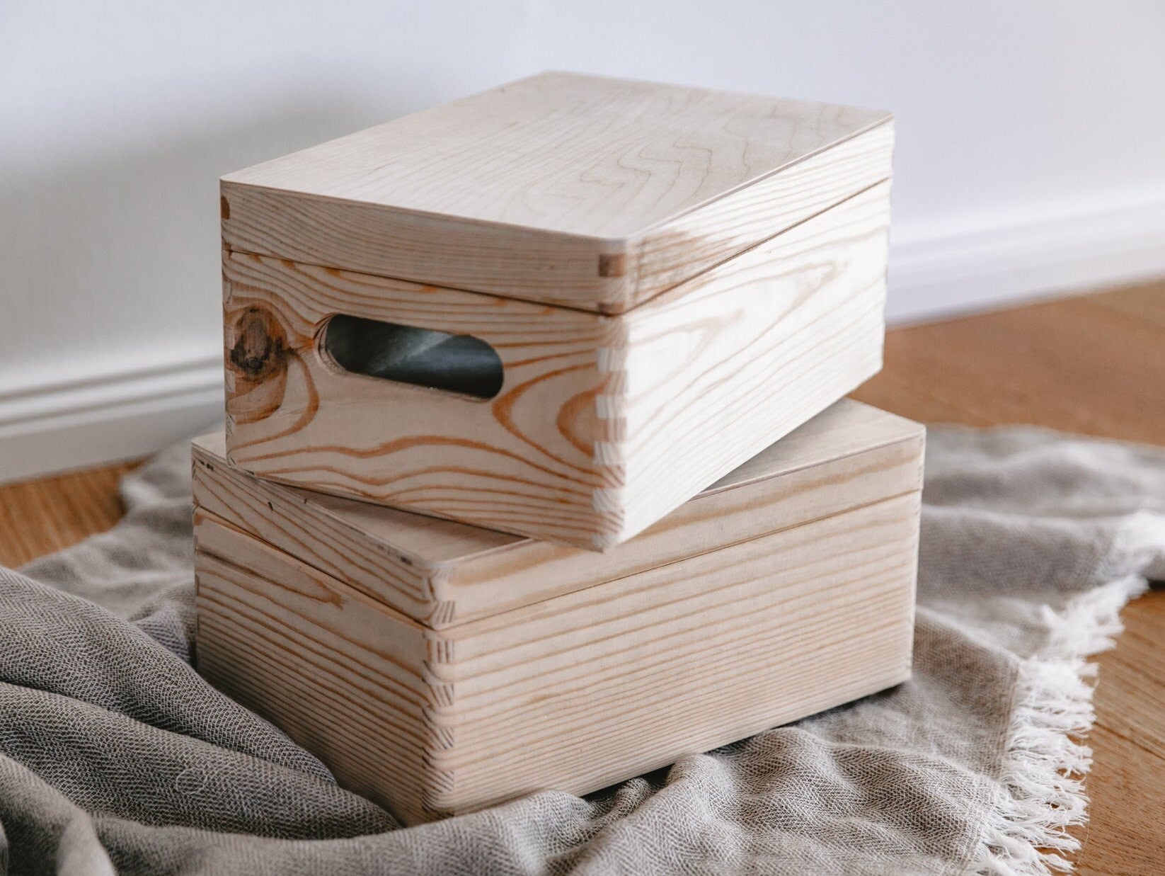 Erinnerungsbox Baby / Personalisierte Erinnerungskiste Kinder / 3 Größen / Kiste Blumenkranz