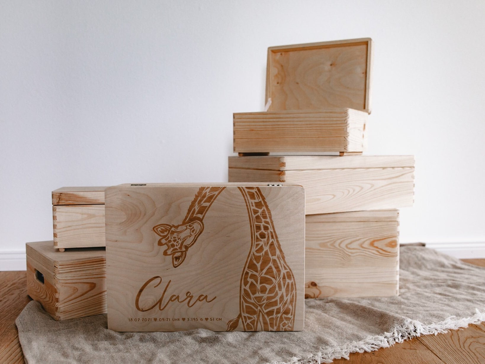 Erinnerungskiste Kind / Holzkiste personalisiert / 3 Größen / Panda