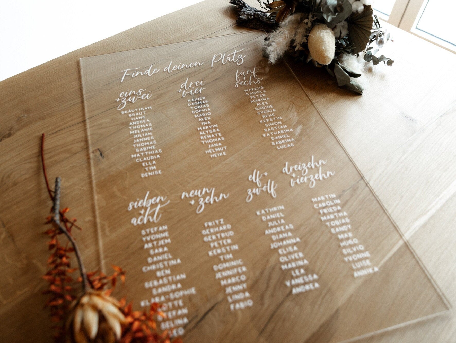 Sitzplan aus Acrylglas zur Hochzeit personalisiert mit euren Wunschnamen