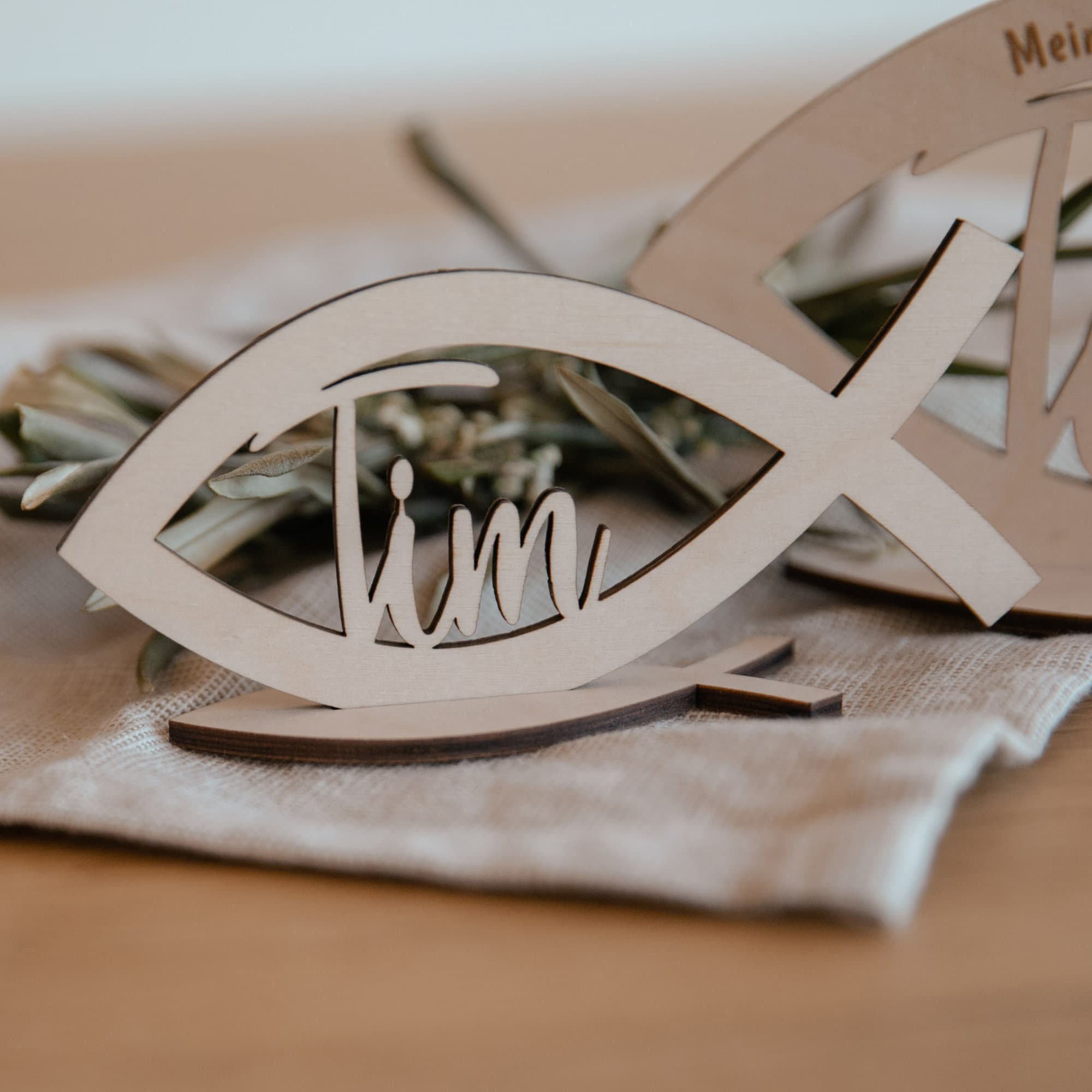 Laserhelden Shop - Personalisierer Fisch aus Holz für Konfirmation, Taufe, Kommunion, Firmung