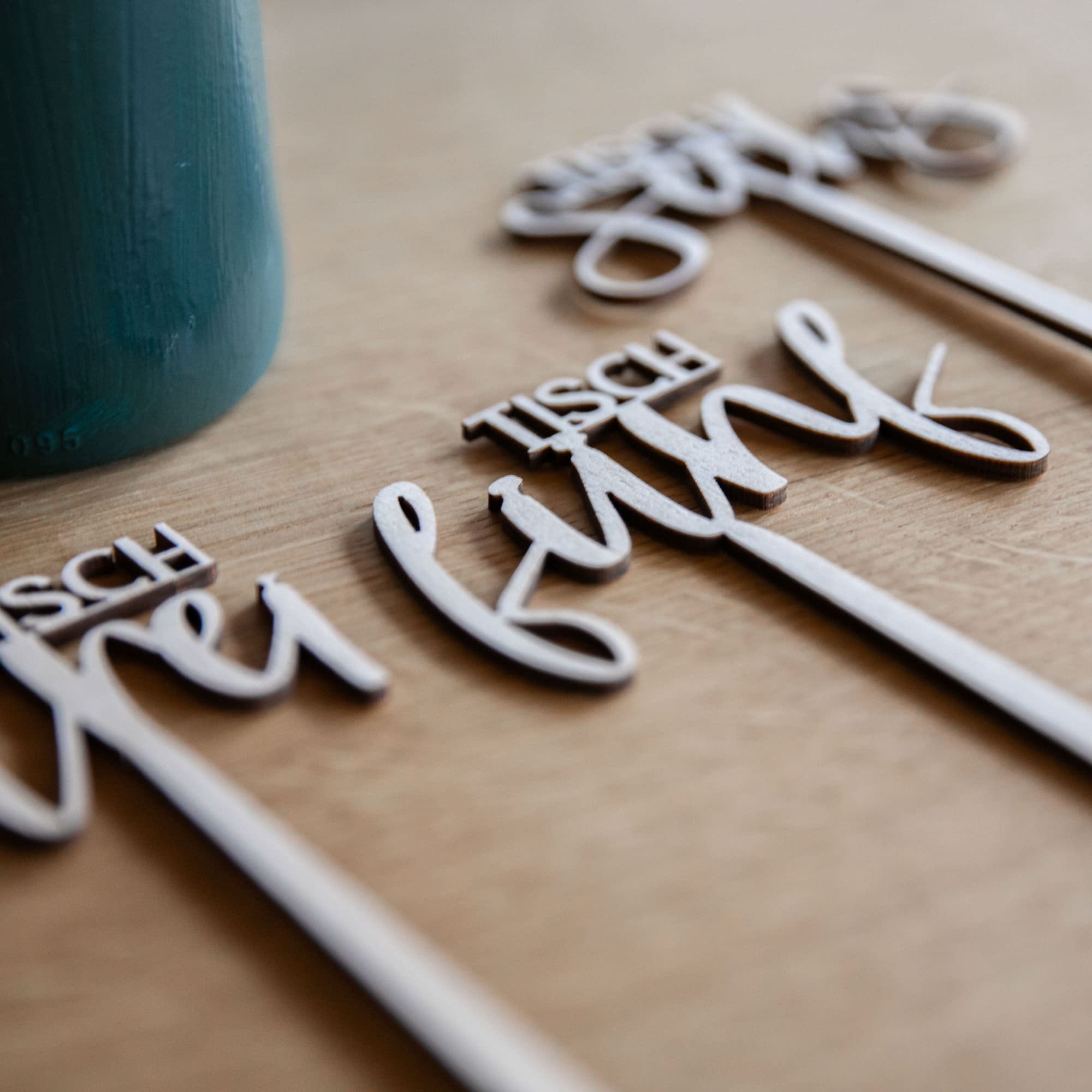 Tischnummern Hochzeit aus Holz / Sitzplan / Zahlen aus Holz / Tischnummern Flaschen / Tischschilder / Hochzeitspapeterie / Sitzplatz