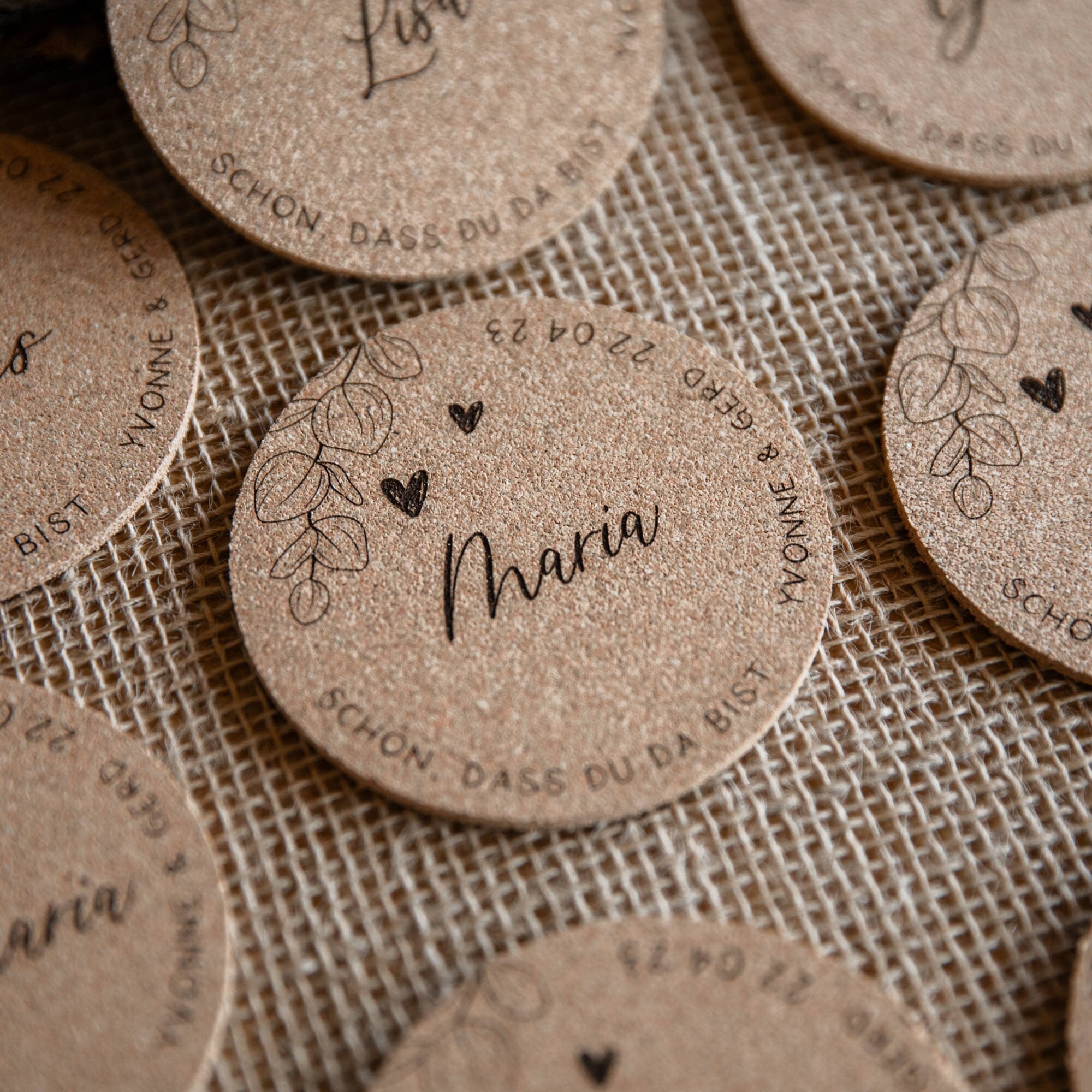 Personalisierte Platzkarten Hochzeit Kork / Gastgeschenk Hochzeit / Untersetzer Kork / Namensschild Hochzeit / Sitzplan Hochzeit / Holz Name