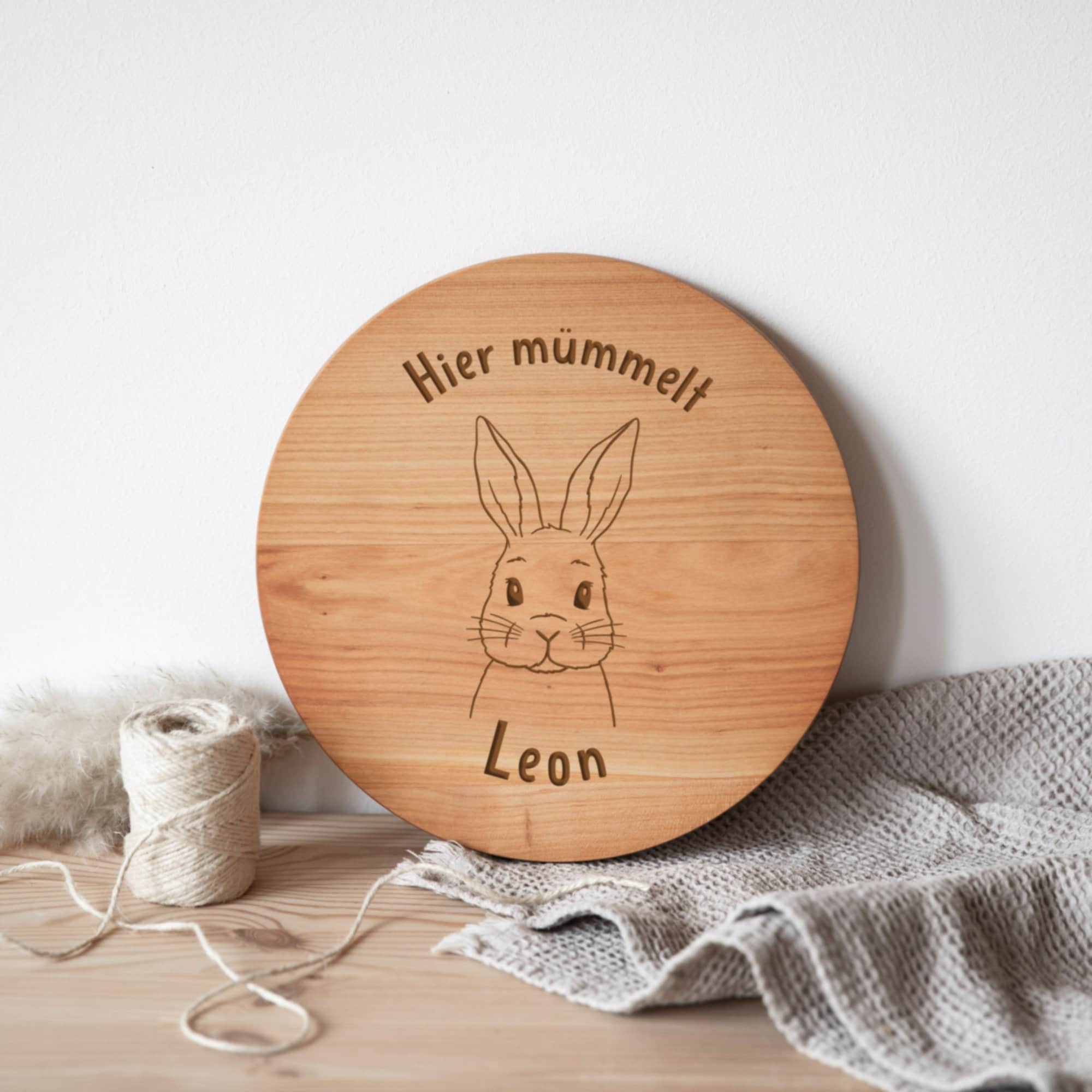 Frühstücksbrett personalisiert / Brettchen rund / Kinder Geschenk / Holzbrett rund / Ostern Geschenk Kind / Taufe Brett / Osternest füllen