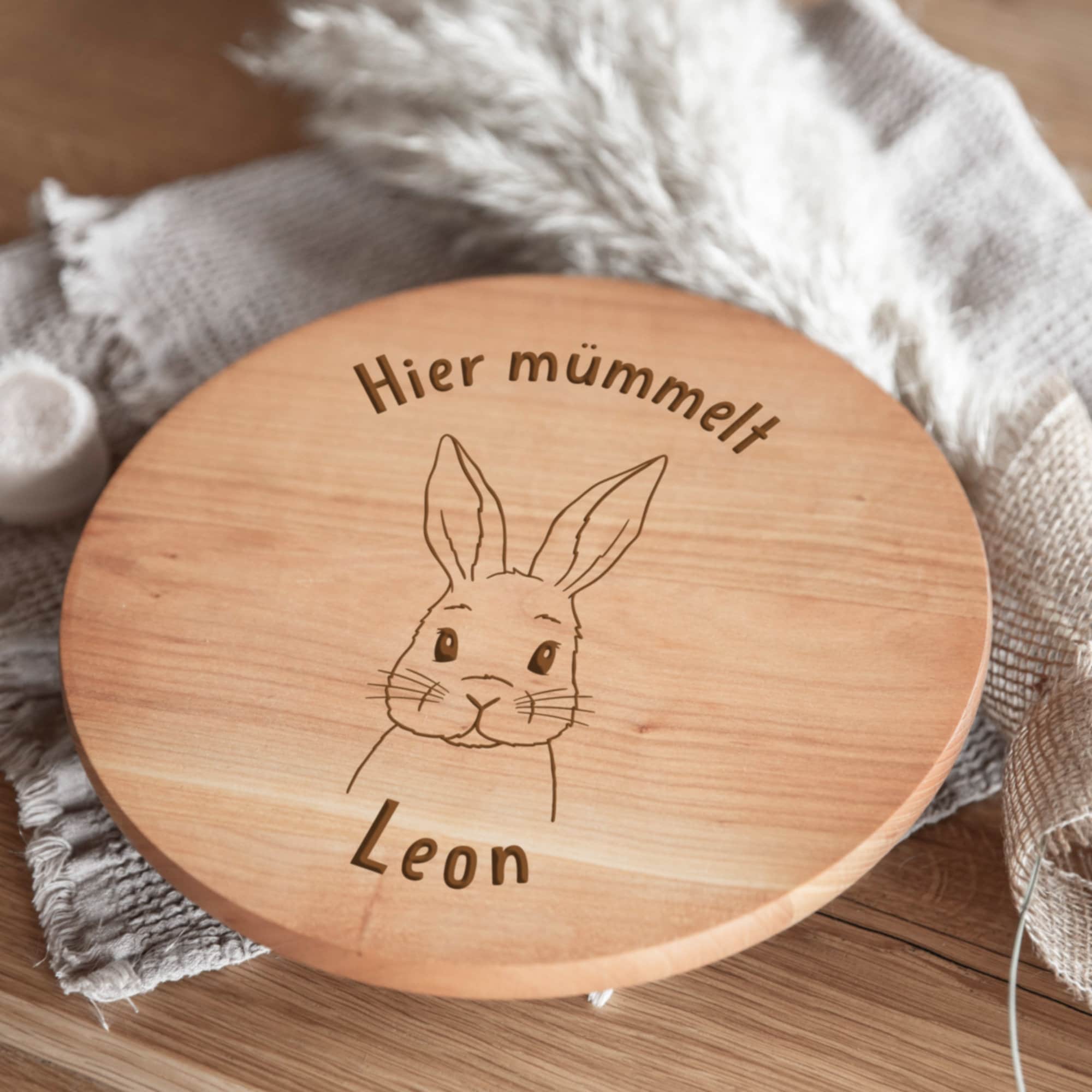Frühstücksbrett personalisiert / Brettchen rund / Kinder Geschenk / Holzbrett rund / Ostern Geschenk Kind / Taufe Brett / Osternest füllen