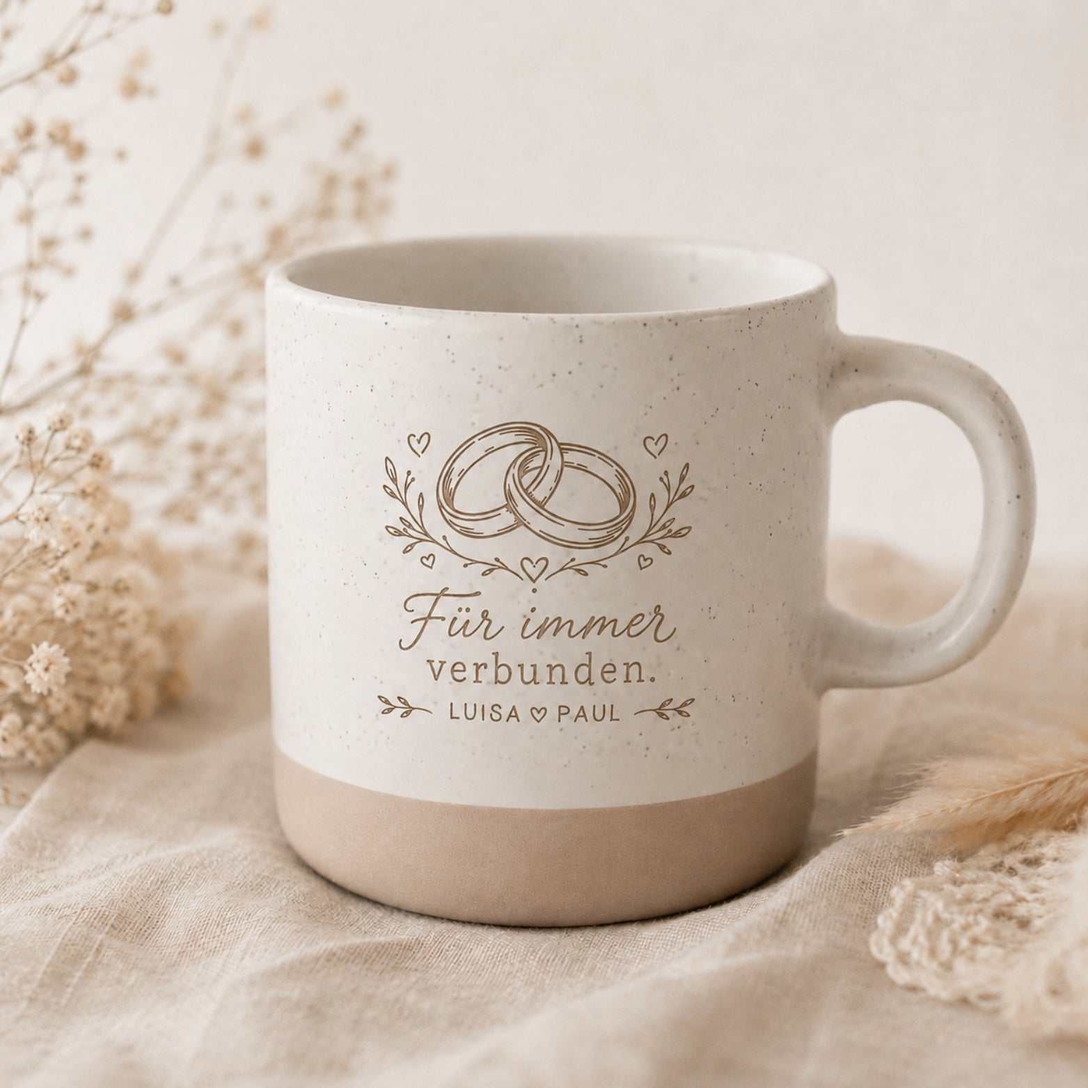 Personalisierte Hochzeitstasse mit Gravur – Geschenk für das Brautpaar