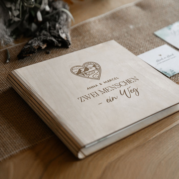 Gästebuch Holz Hochzeit Berge & Herz – personalisiert