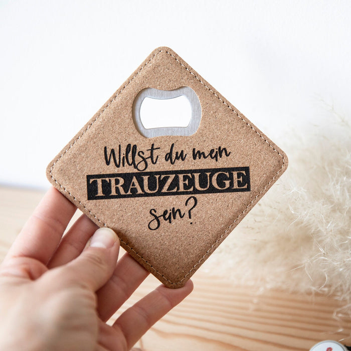 Geschenk Trauzeuge fragen / Flaschenöffner / Kork Untersetzer mit integriertem Öffner / Geschenkidee Trauzeugin / Trauzeugengeschenk