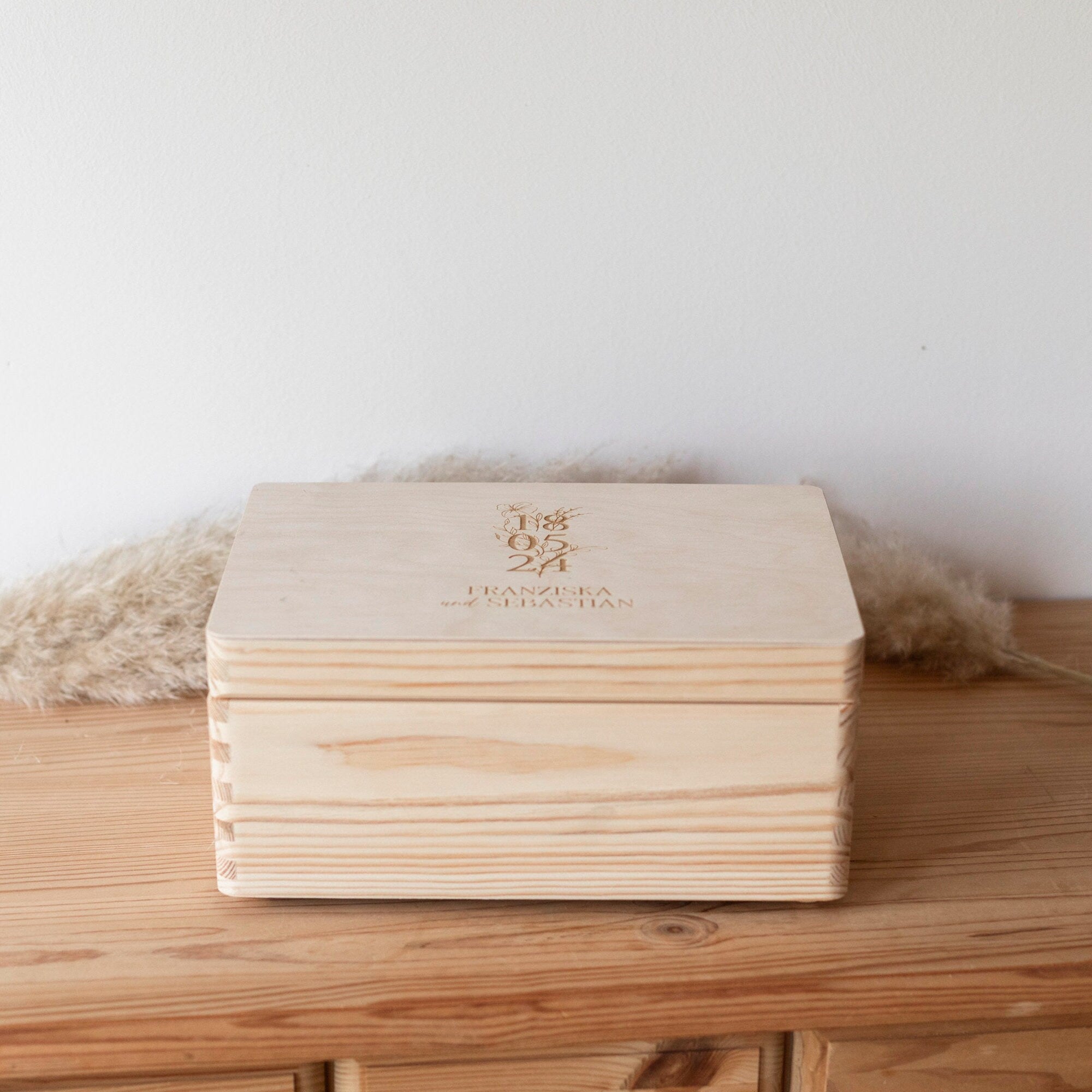 Erinnerungskiste Hochzeit / Personalisierte Holzkiste Glückwunschkarten / Geschenk Hochzeitsdatum /Geschenketisch Karten Aufbewahrung