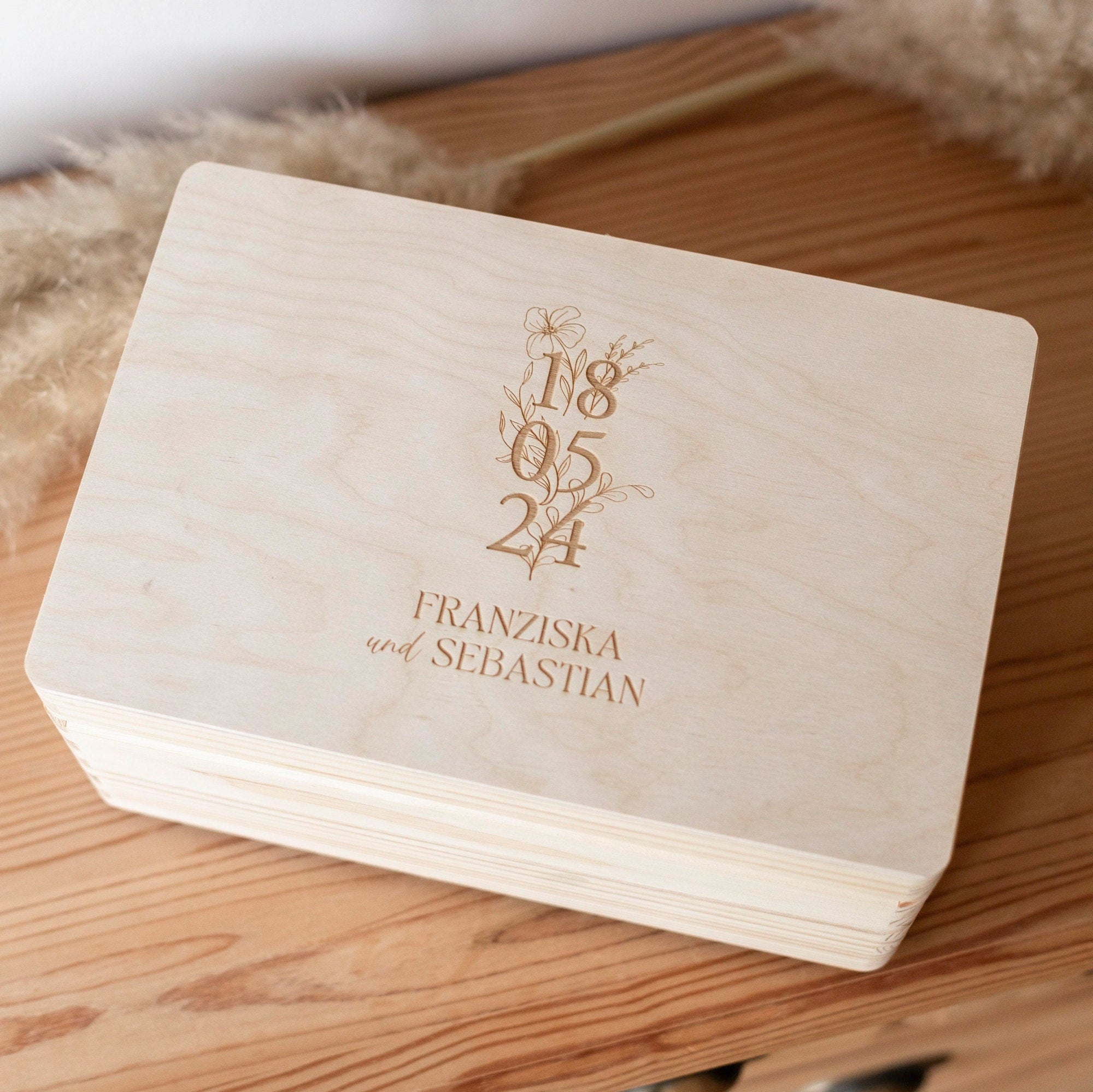 Erinnerungskiste Hochzeit / Personalisierte Holzkiste Glückwunschkarten / Geschenk Hochzeitsdatum /Geschenketisch Karten Aufbewahrung