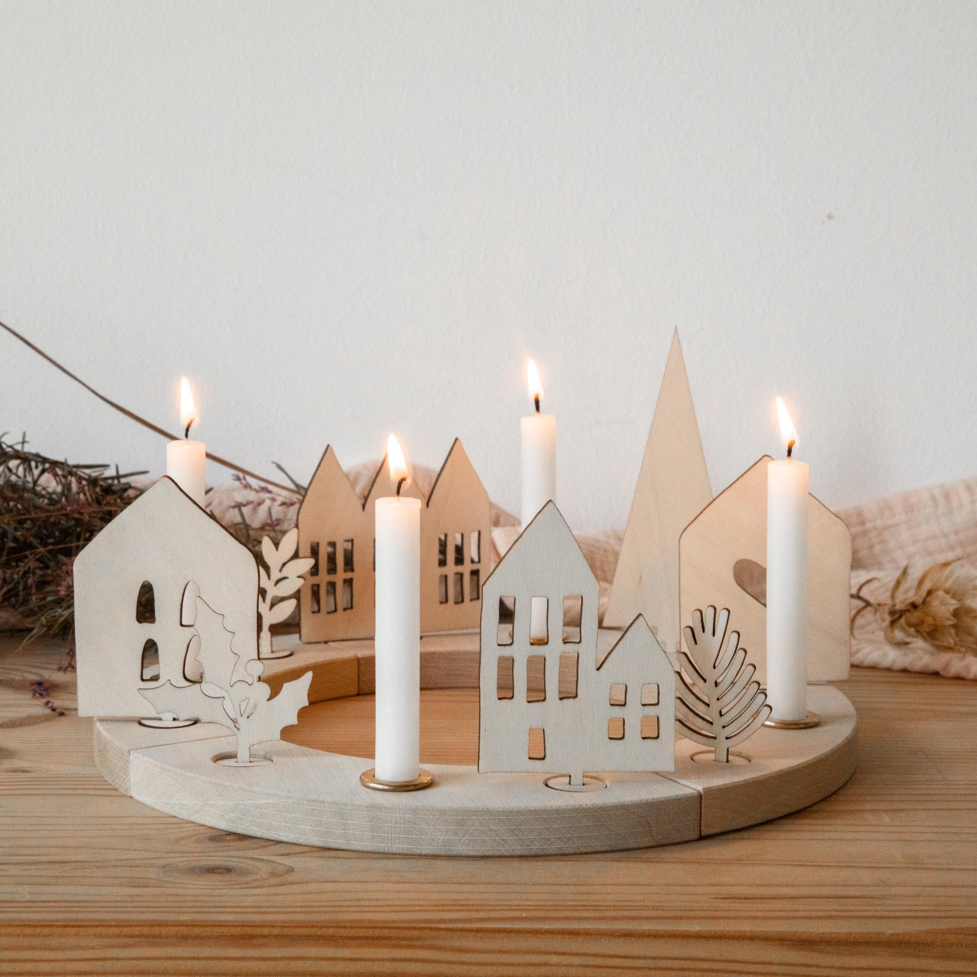 Adventskranz ❤️ aus Holz mit Deko-Häusern