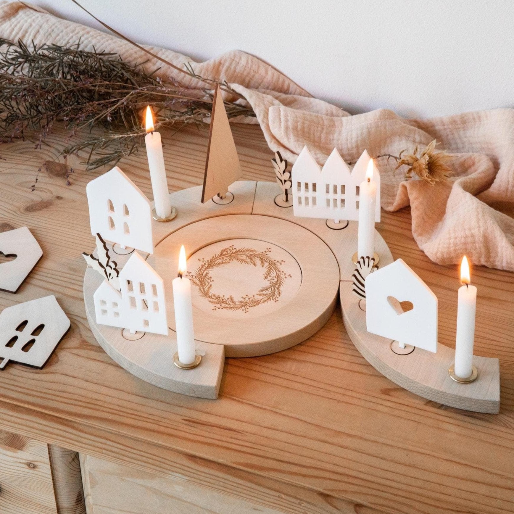 Kranz Basteln Set Baker Ross FE907 Große Holzkränze (6 Stück) – Kranzrohlinge Zum Dekorieren & Aufhängen, DIY-Bastelspaß Für Kinder Und Erwachsene, Mittelgroß