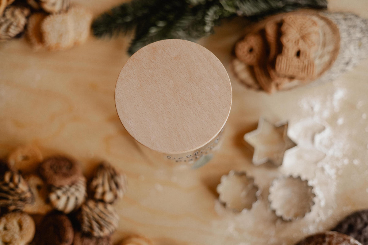 Vorratsglas Weihnachten mit Tannenbaum Motiv – Glasdose mit Holzdeckel ohne Gravur – Geschenk für Plätzchen, Süßigkeiten und Gebäck