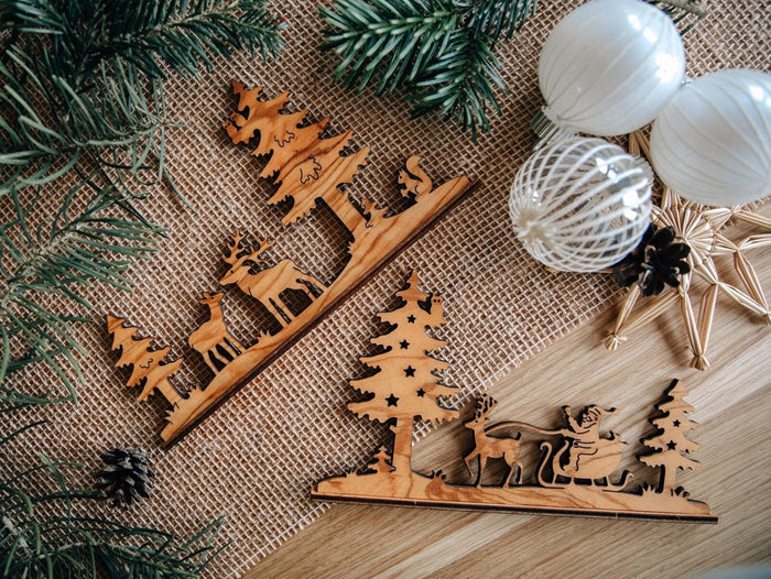 Weihnachtsszenerie aus Holz als Fensterbrett Deko / Waldleben oder Weihnachtsmann / Weihnachtsdekoration Holzaufsteller