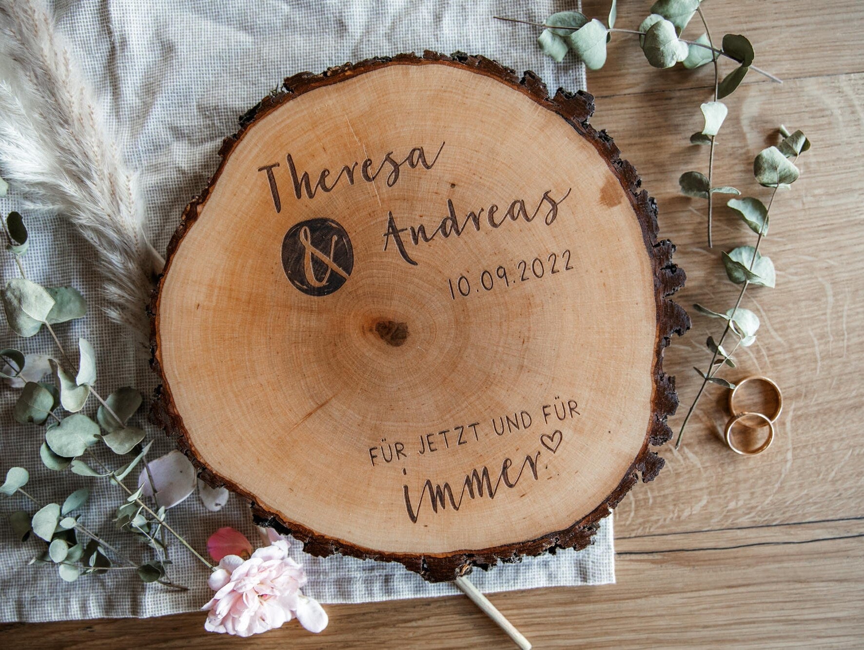Ringkissen aus Holz für Hochzeit I Personalisierte Ringscheibe