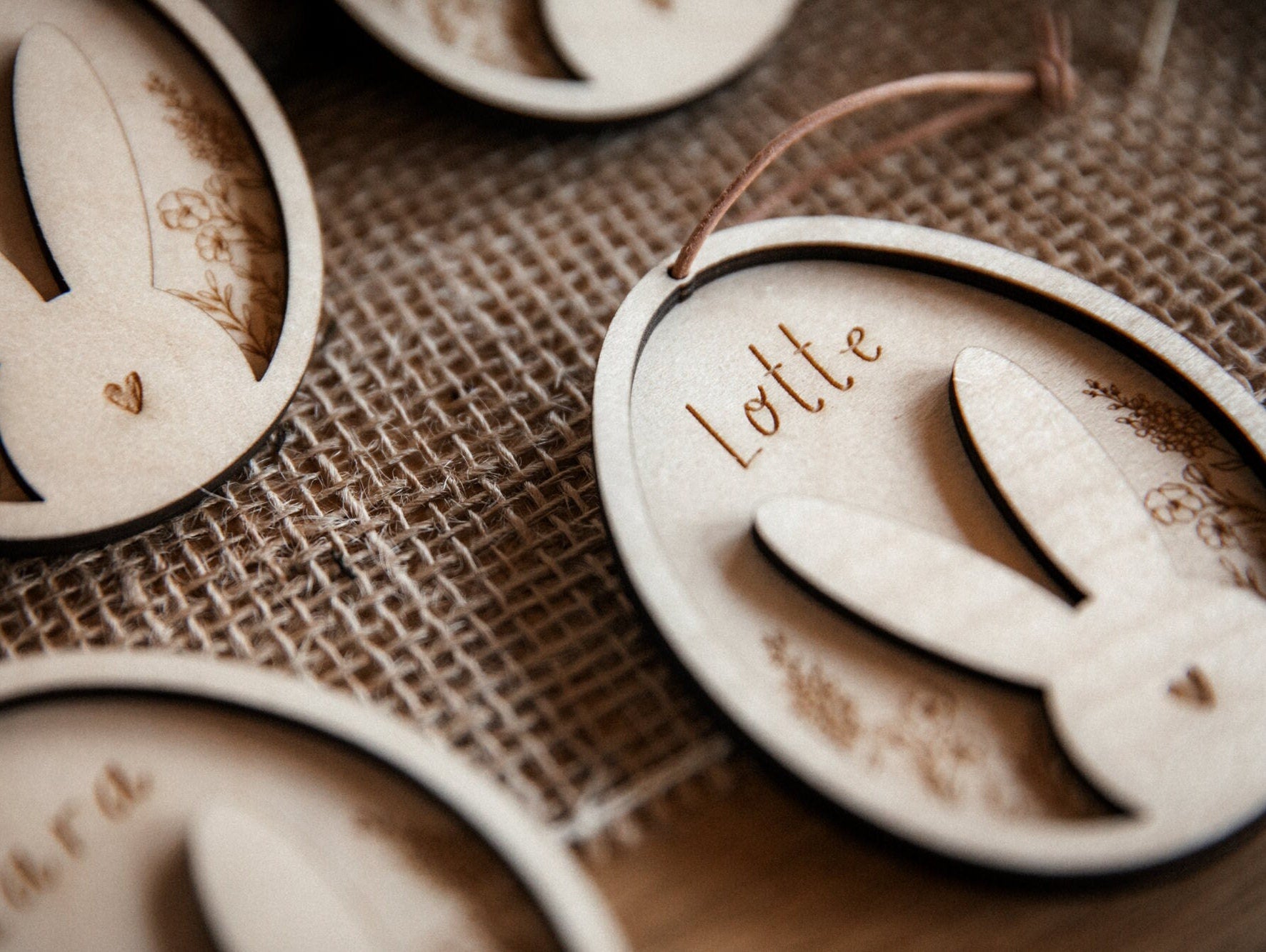 Osterdeko personalisiert aus Holz / Osteranhänger mit Name / Holzanhänger für das Osternest