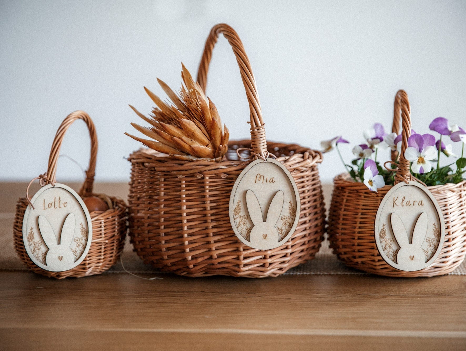 Osterkörbchen personalisiert /Osternest mit Namen / Weidenkorb mit Hasenanhänger